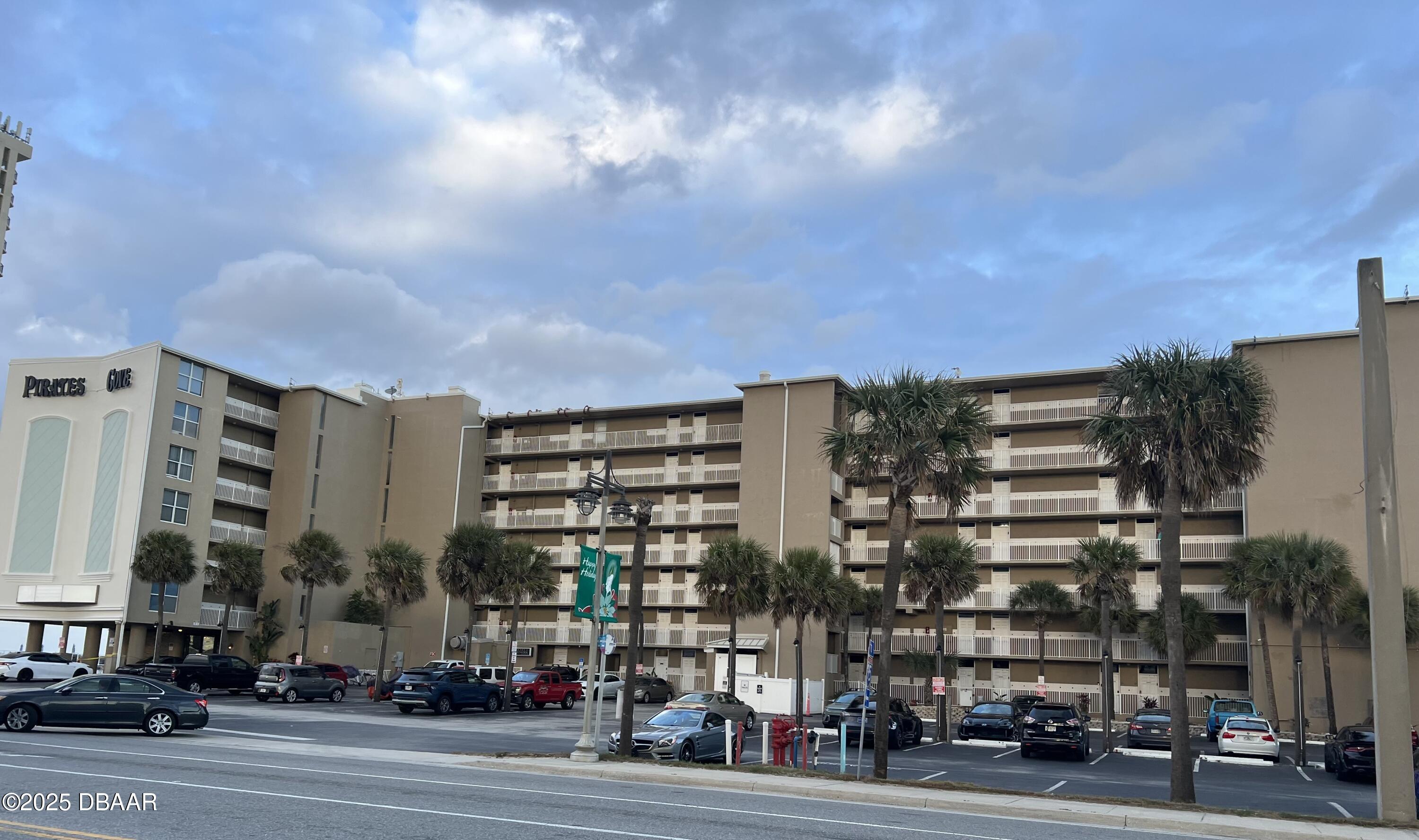 3501 S Atlantic Avenue 401 — photo