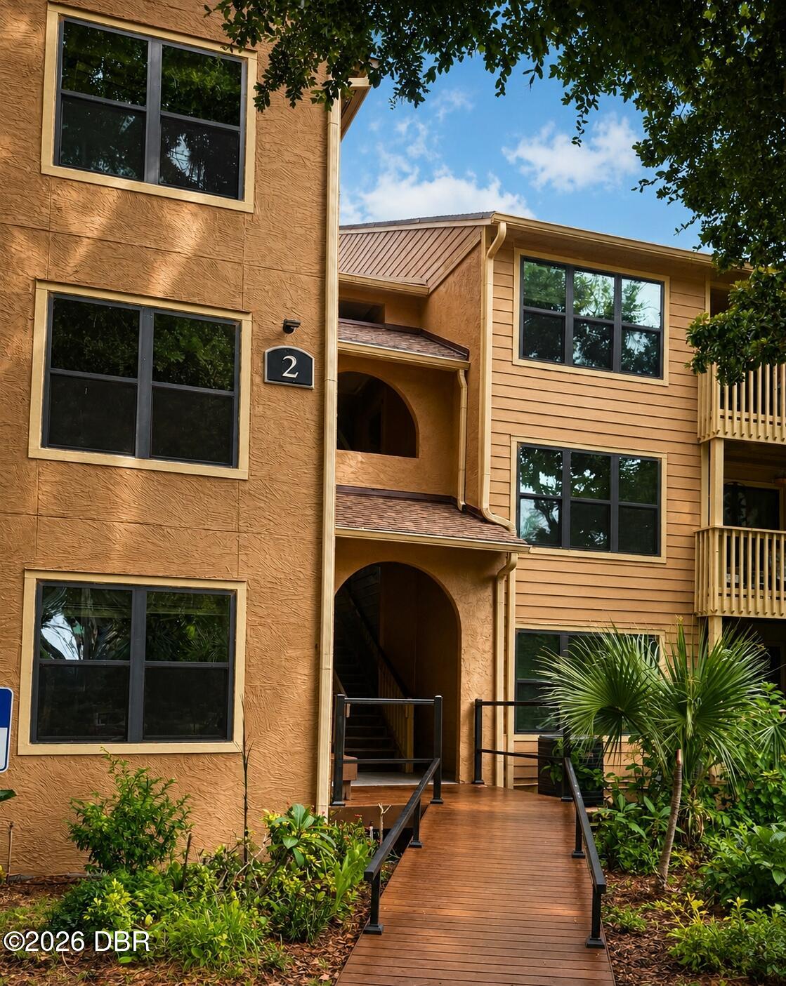 1401 S Palmetto Avenue 201 — photo
