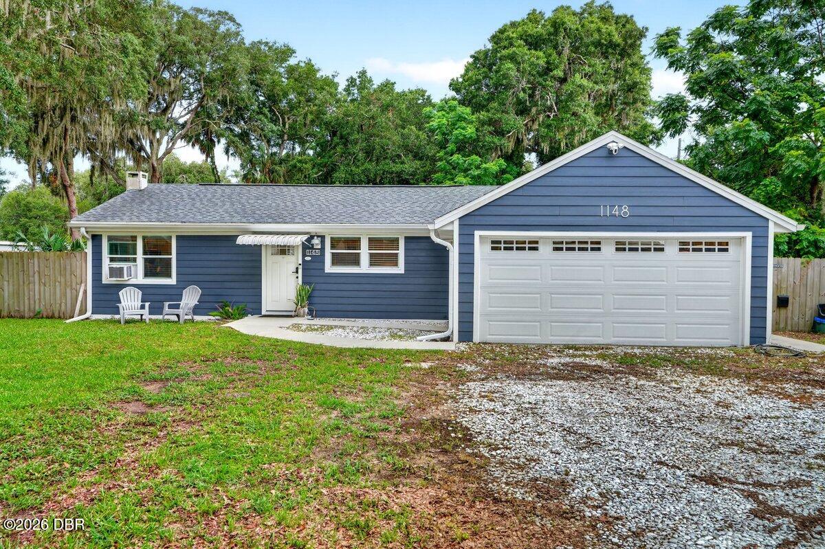 1148 Roberts Street — photo