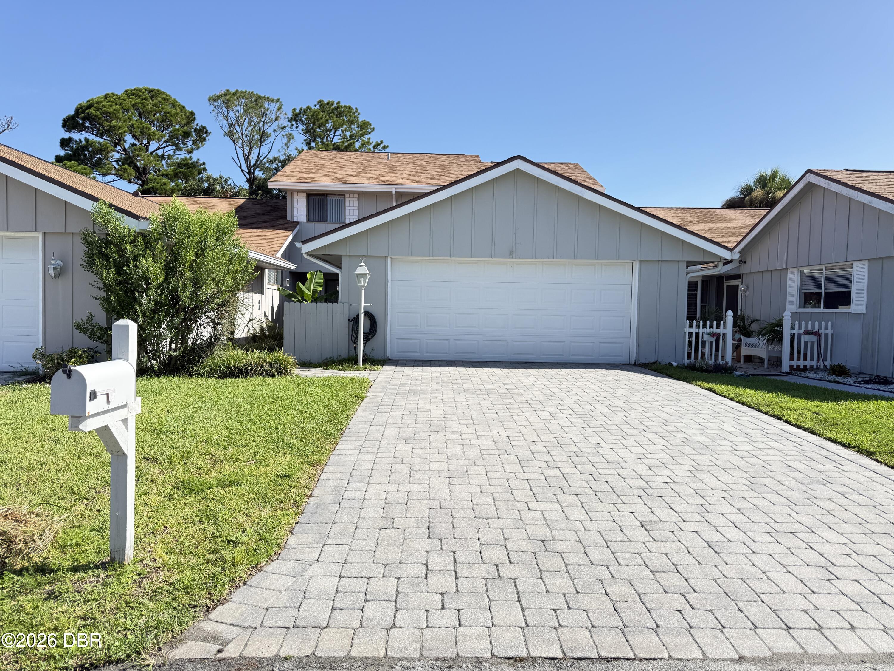 33 Andrea Drive — photo