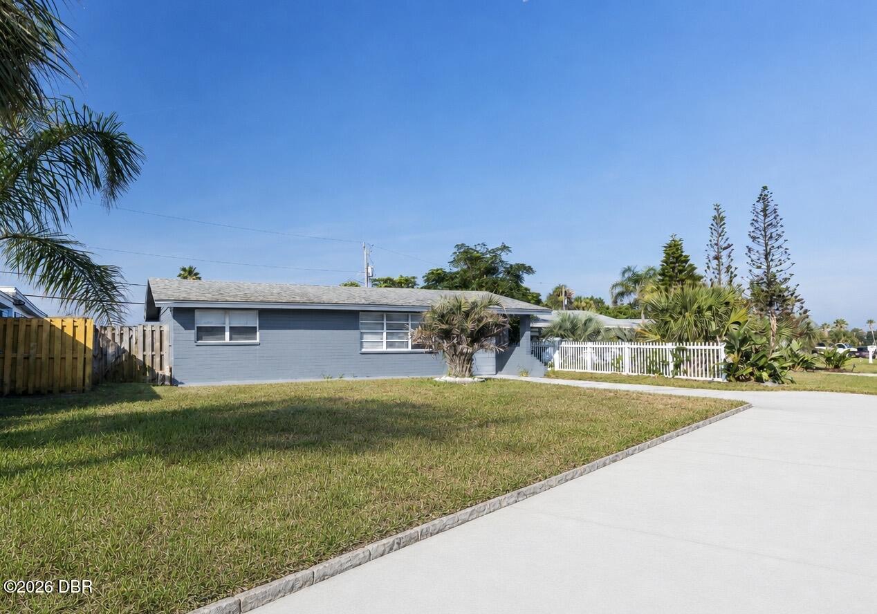 30 Azalea Drive, Ormond Beach, FL 32176 — photo 2