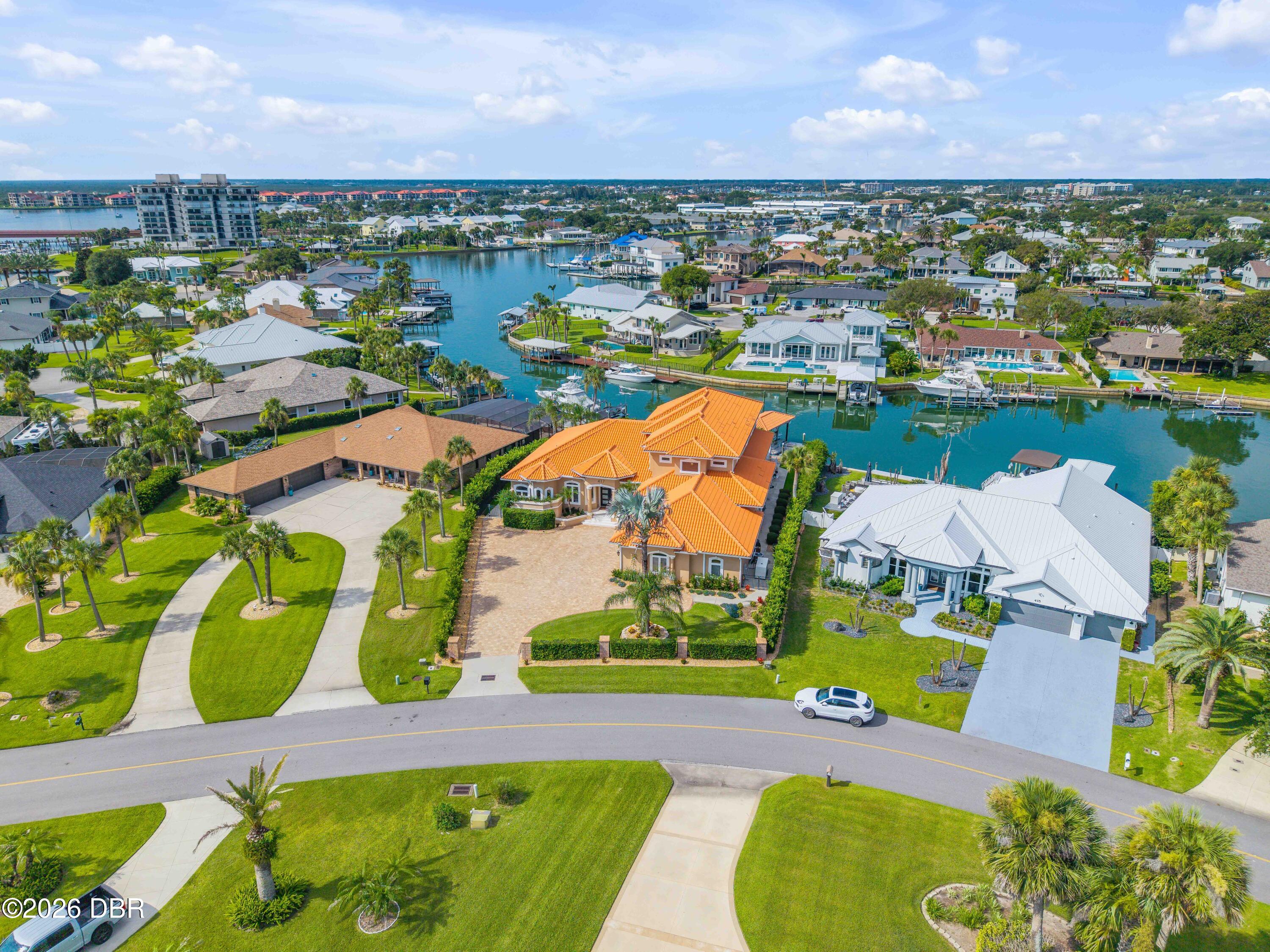 417 Quay Assisi — photo