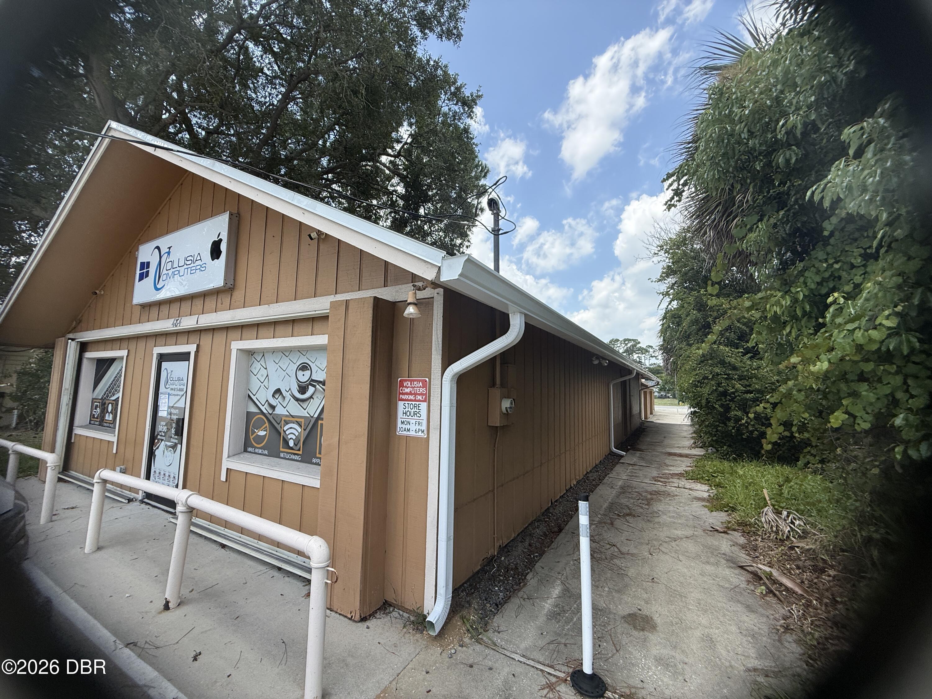 484 S Yonge Street, Ormond Beach, FL 32174 — photo 2