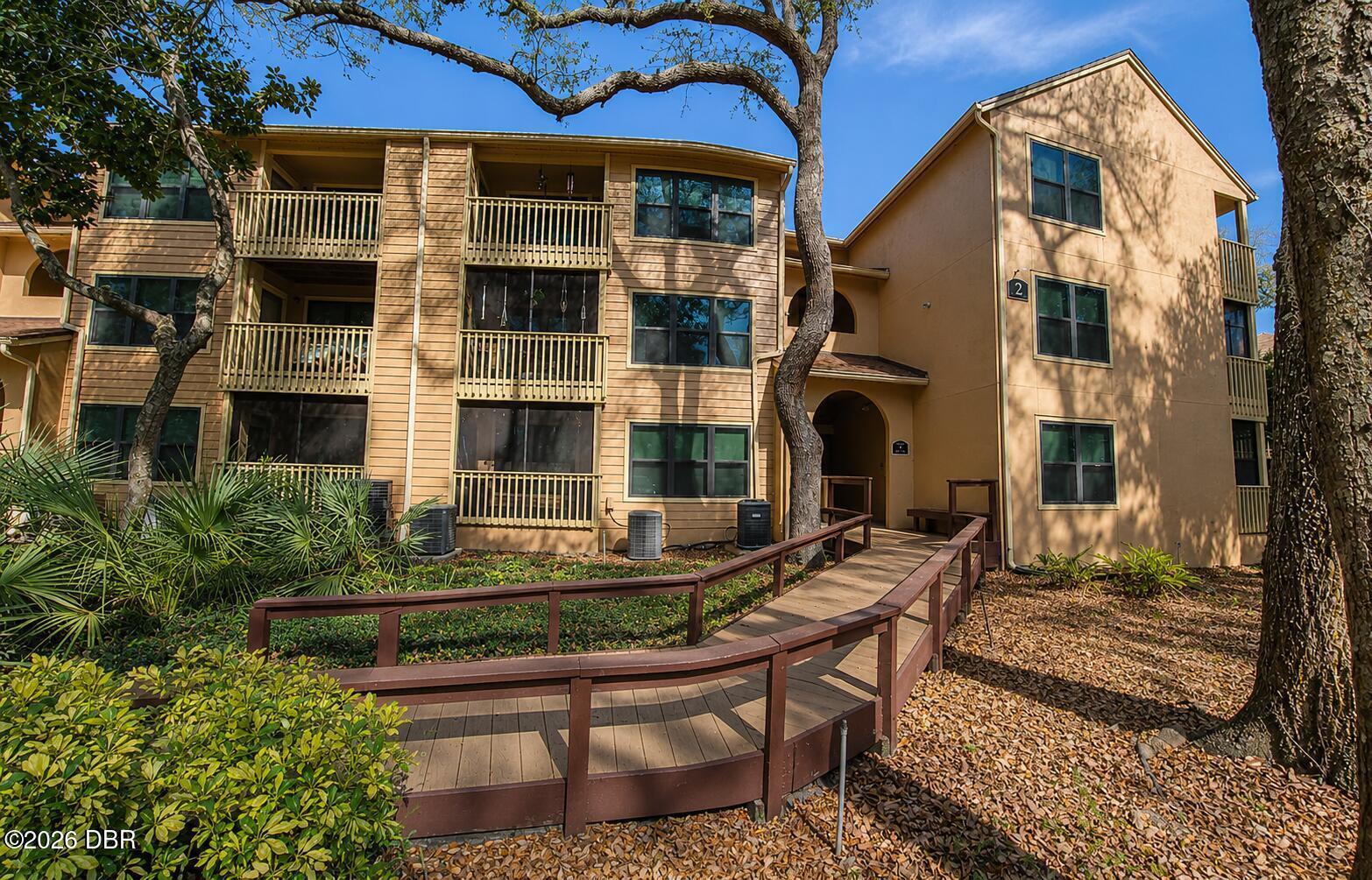 1401 S Palmetto Avenue 215 — photo
