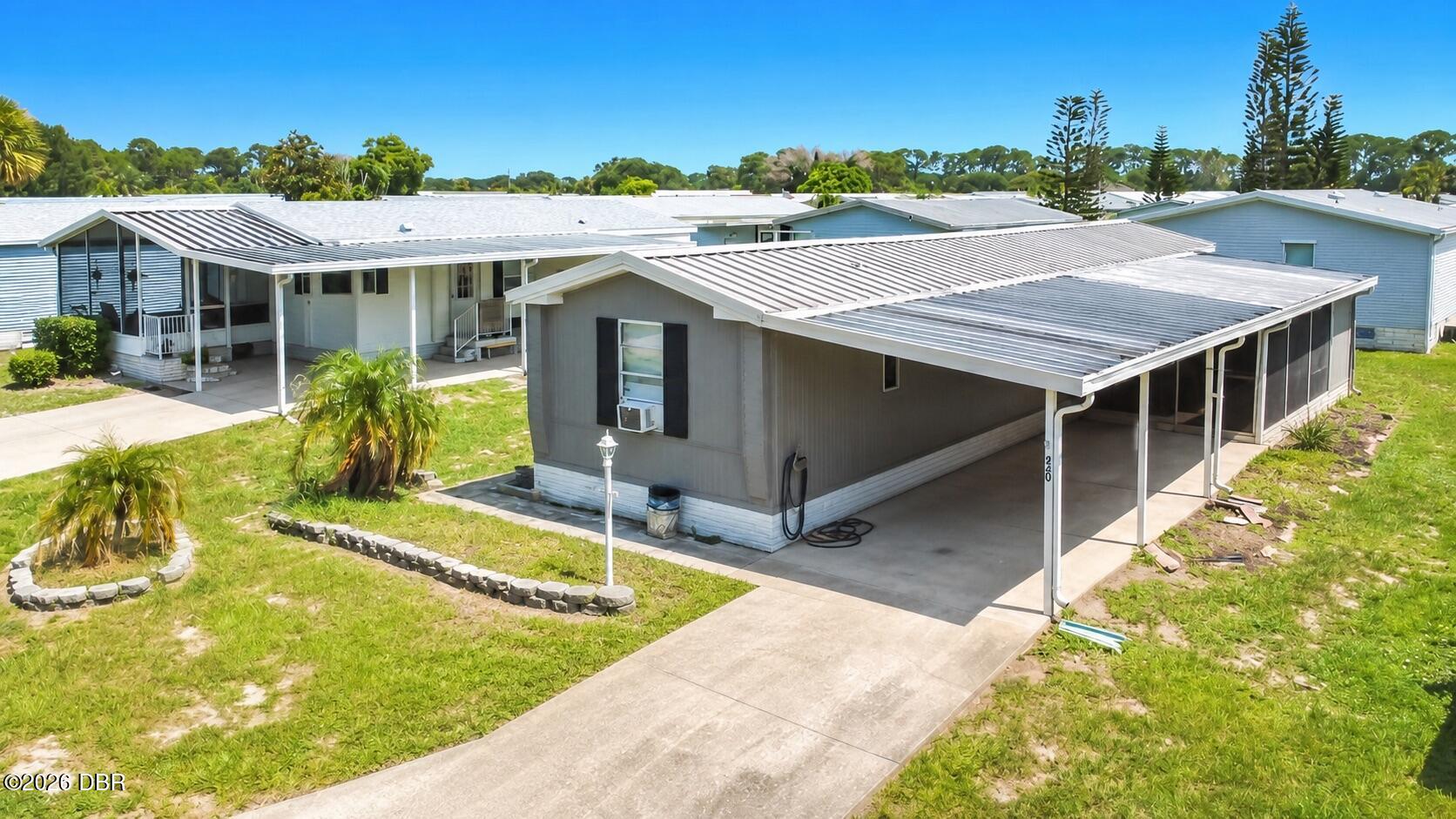 620 Papaya Circle — photo