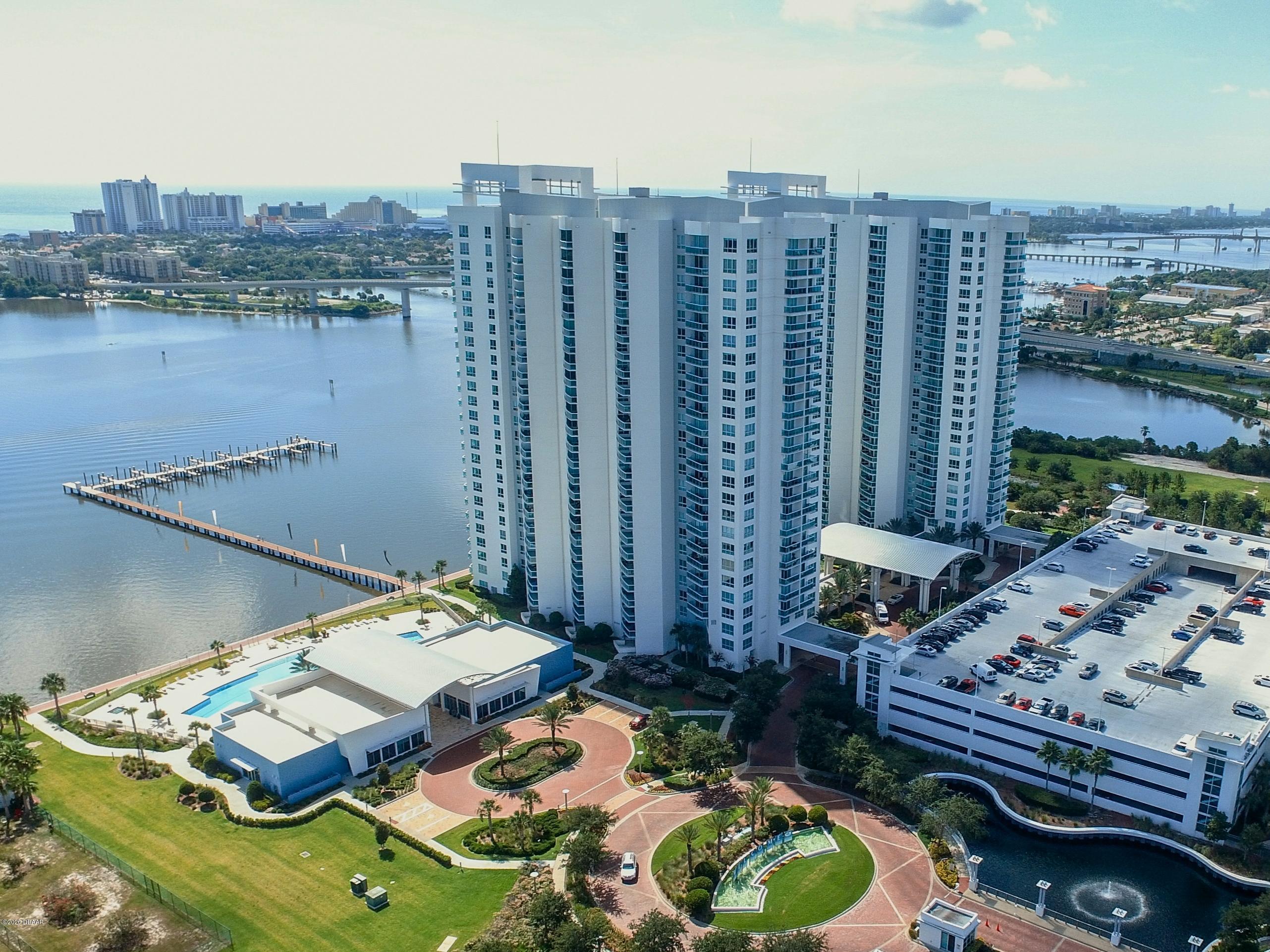 231 Riverside Drive 1006 — photo