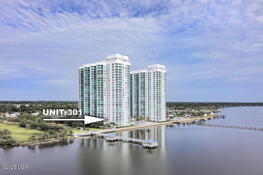 231 Riverside Drive 301 — photo