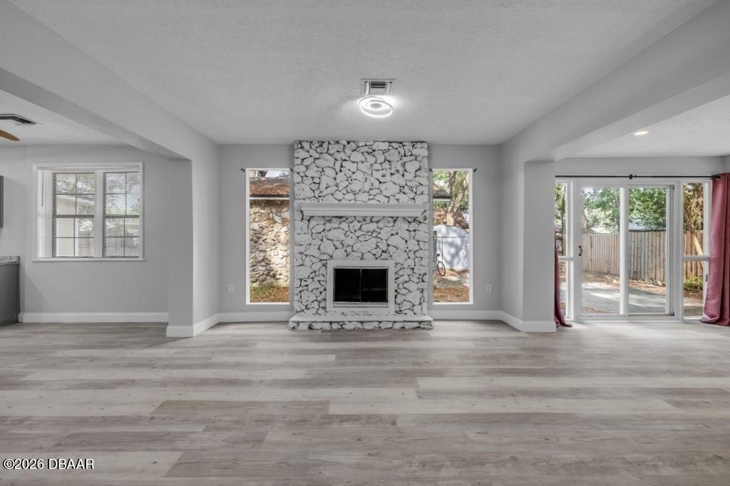 110 E Lauren Court — photo