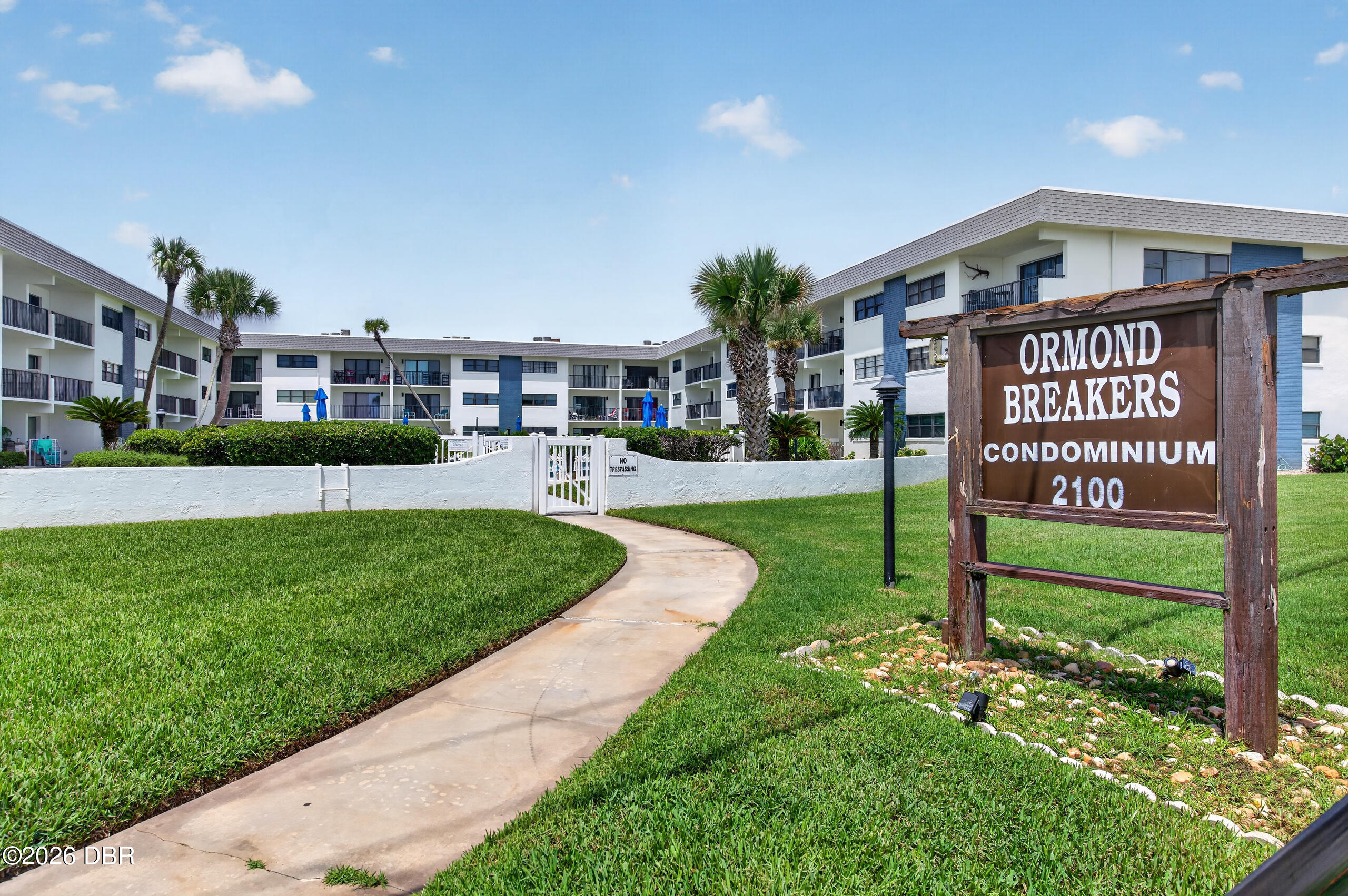 2100 Ocean Shore Boulevard 314 — photo