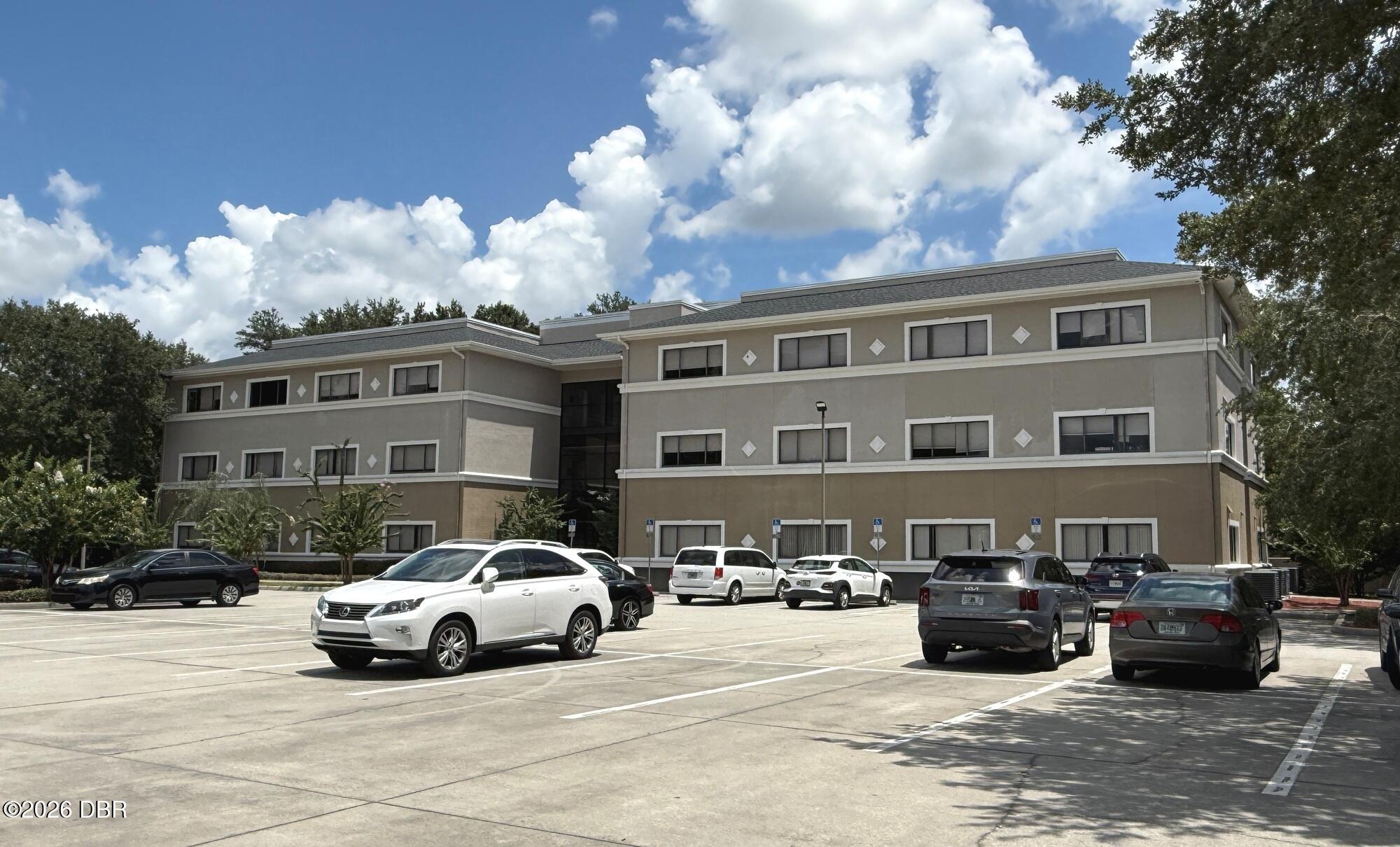 110 Pond Court 202 — photo