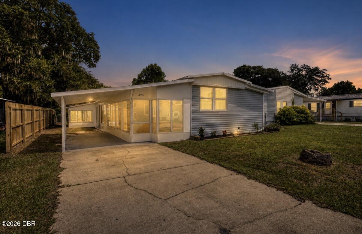424 Leslie Drive — photo