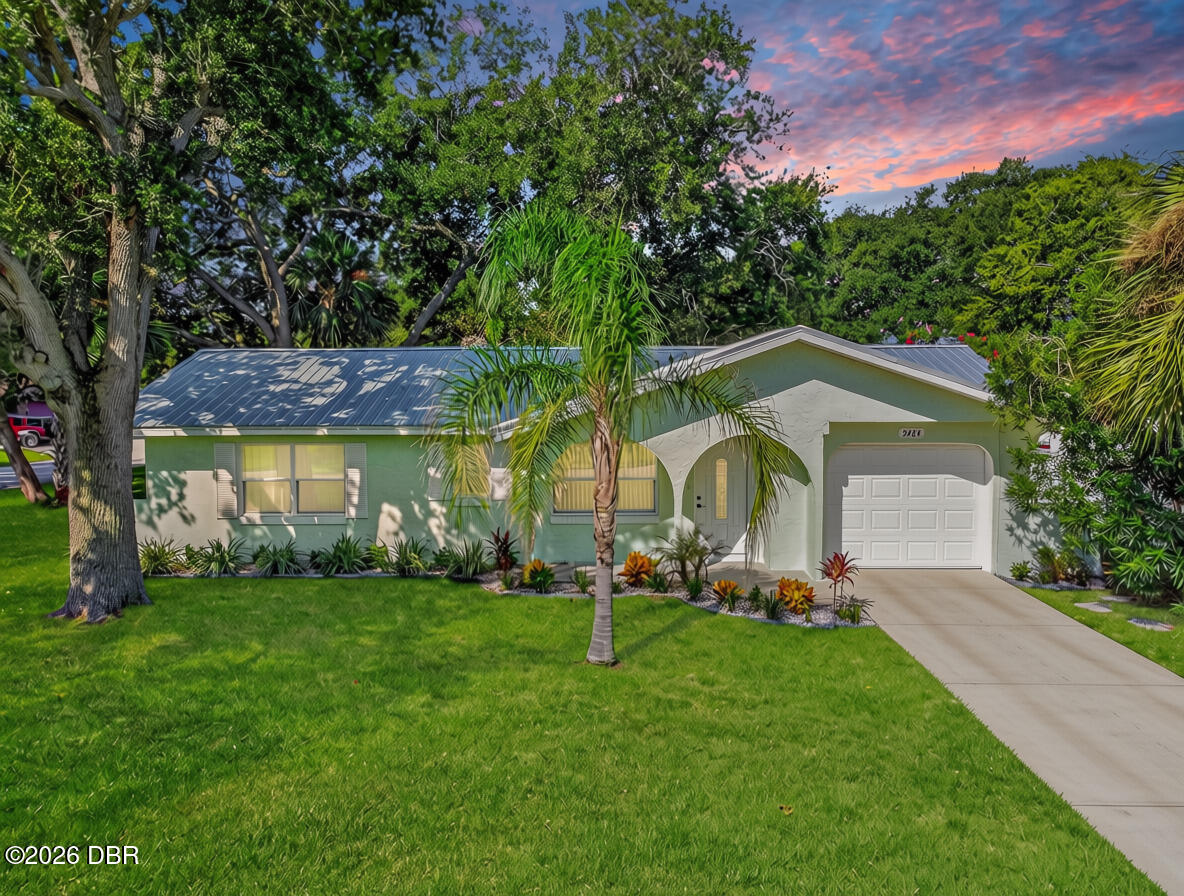 5464 Riverside Drive — photo