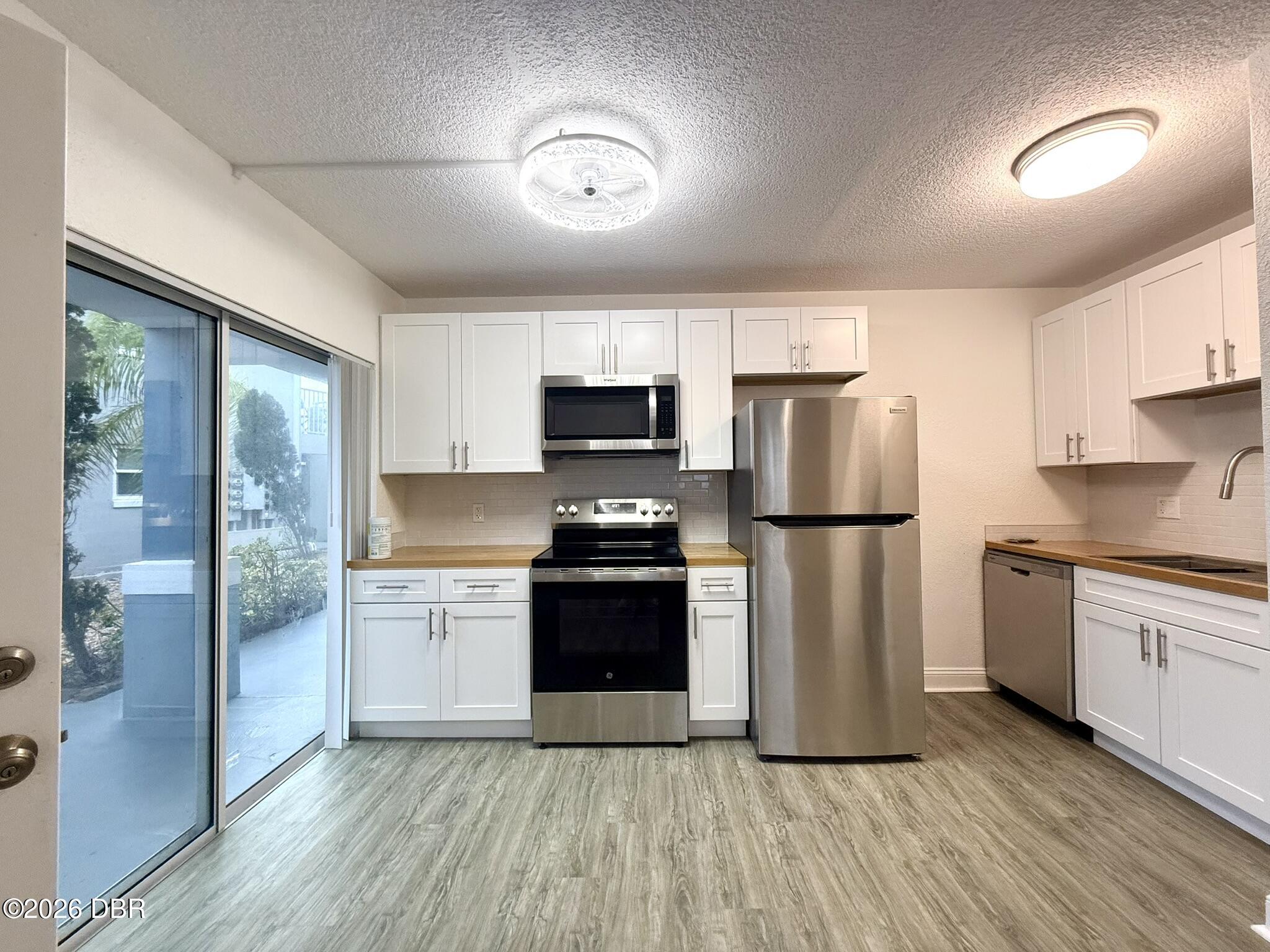 436 Auburn Drive 105 — photo