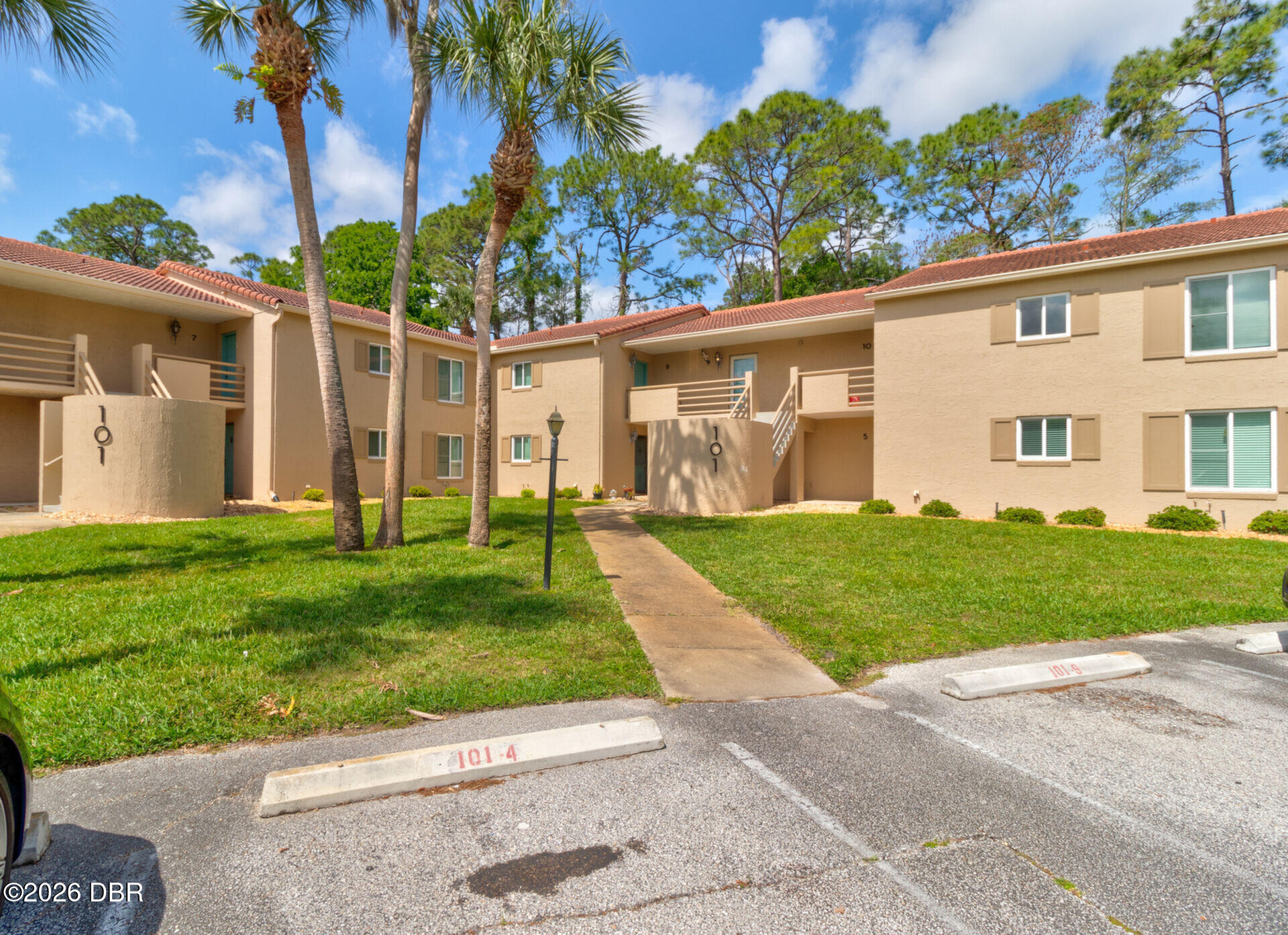 101 Bob White Court 101J — photo