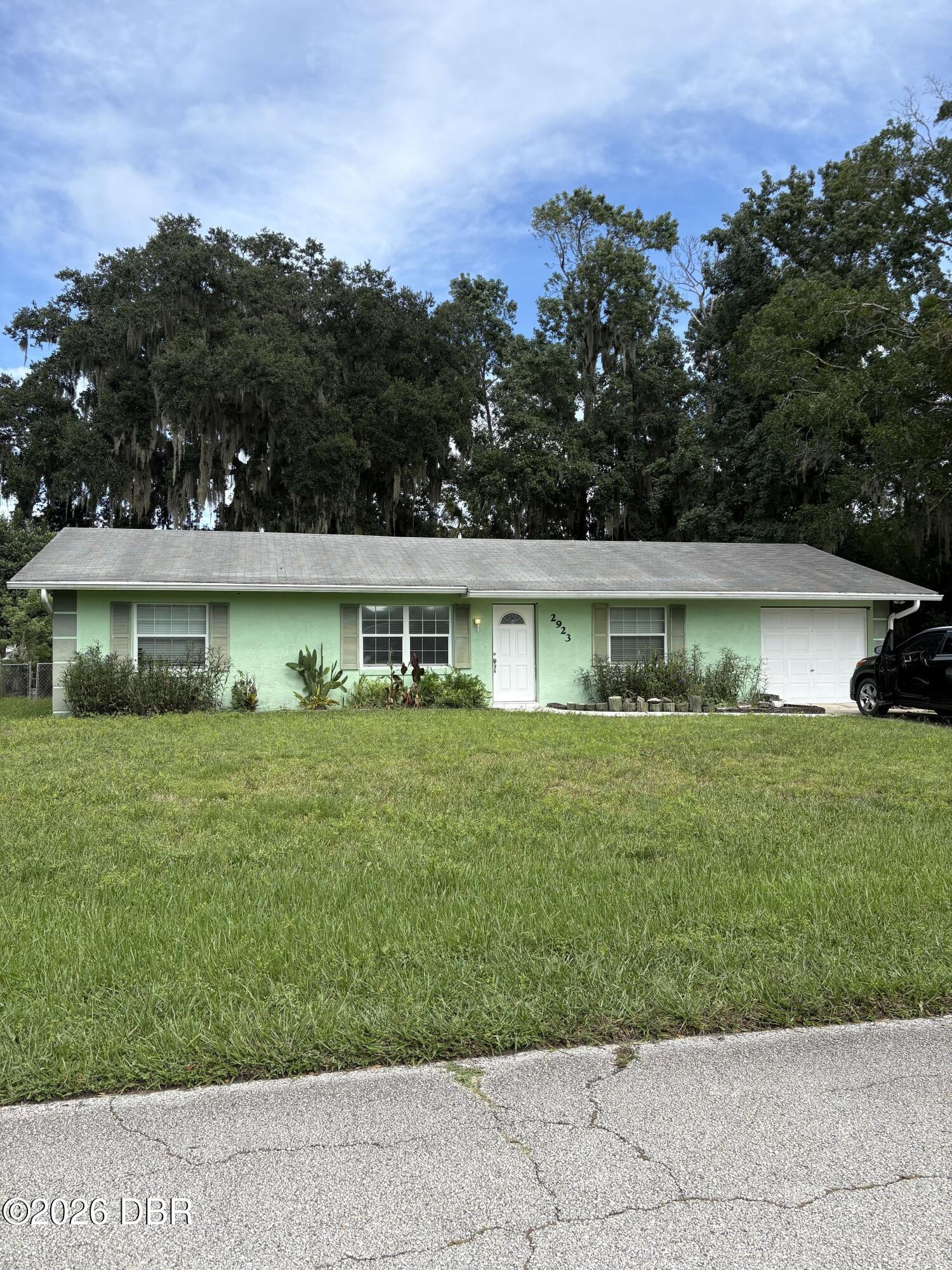 2923 Woodland Drive — photo