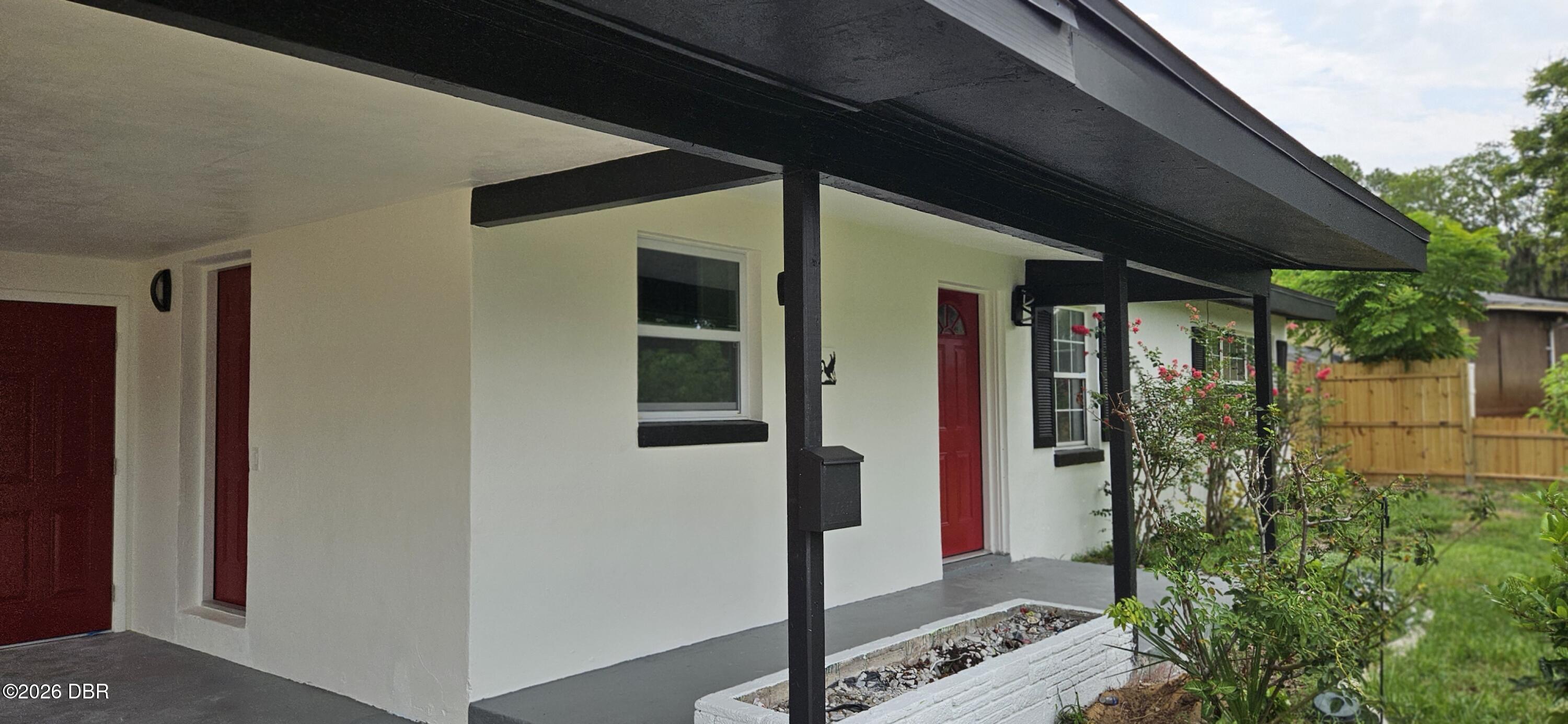 1304 Hillcrest Drive — photo