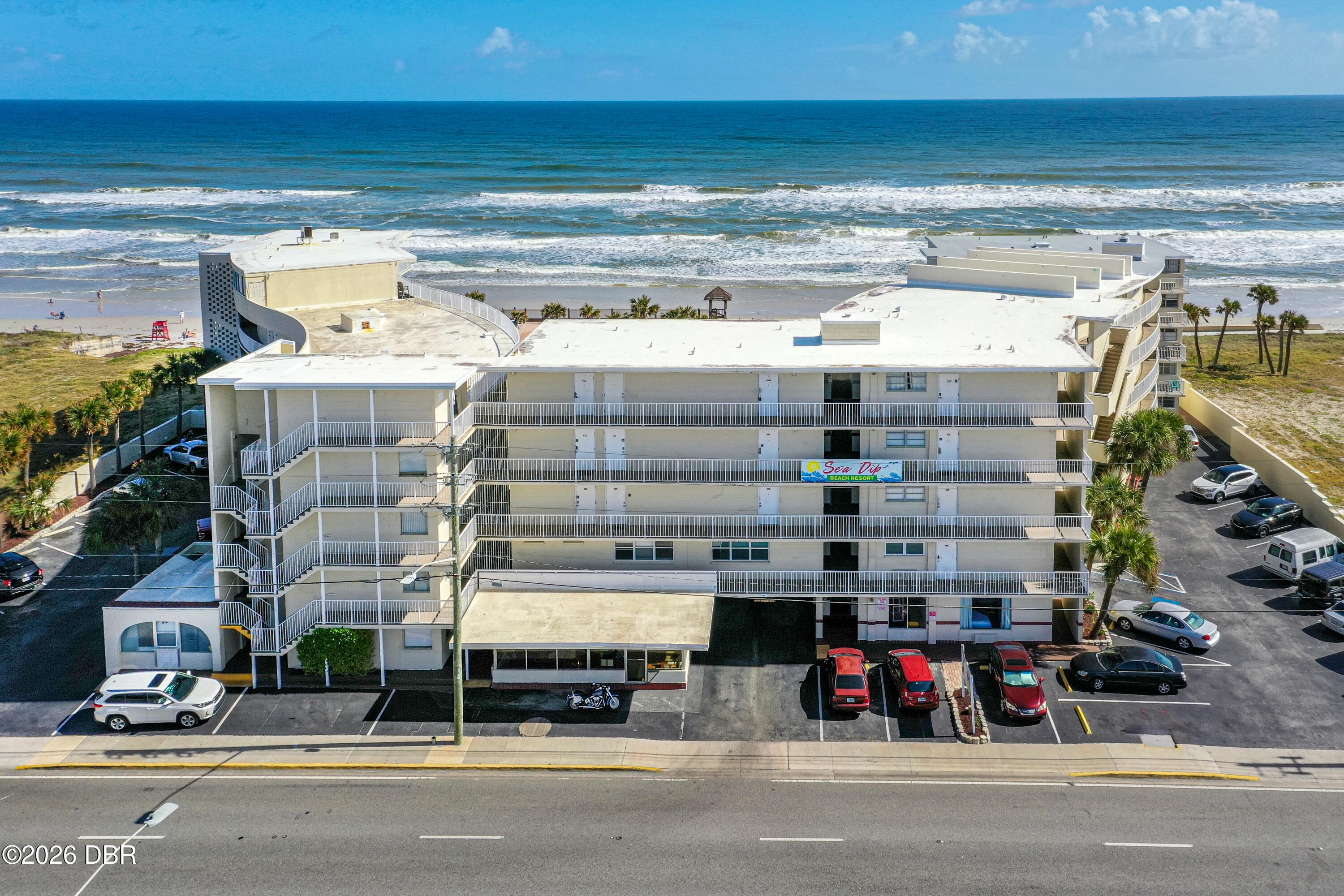 1233 S Atlantic Avenue 526 — photo