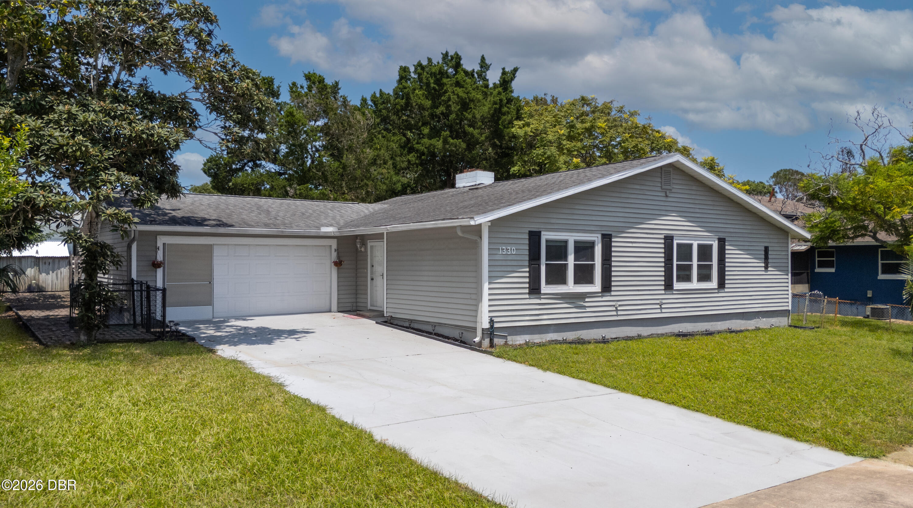 1330 S Paradise Lane — photo