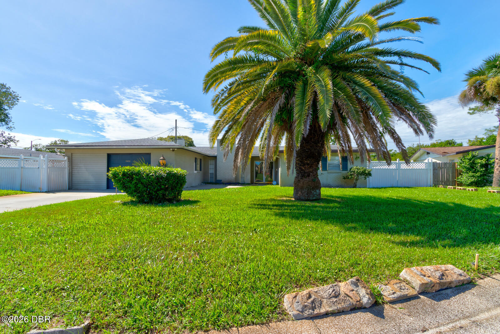 1653 Lawrence Circle — photo