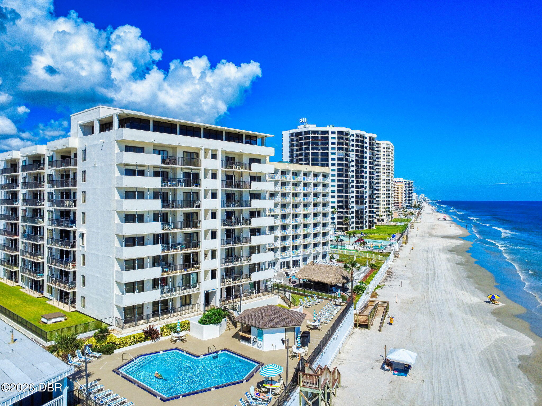 2615 S Atlantic Avenue 7G — photo