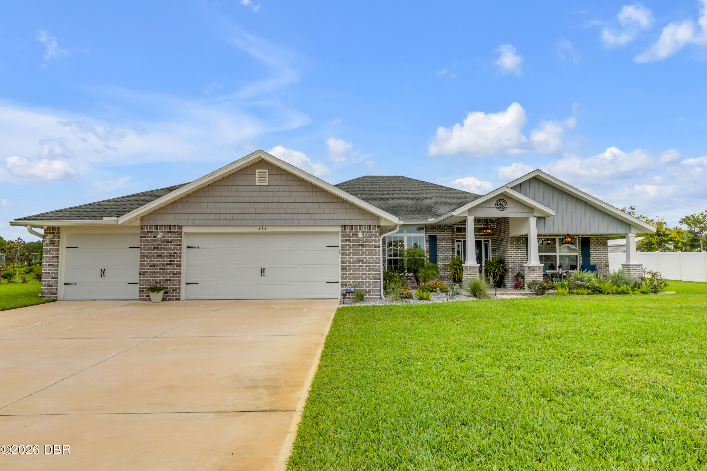 215 Lagoon Mist Court — photo