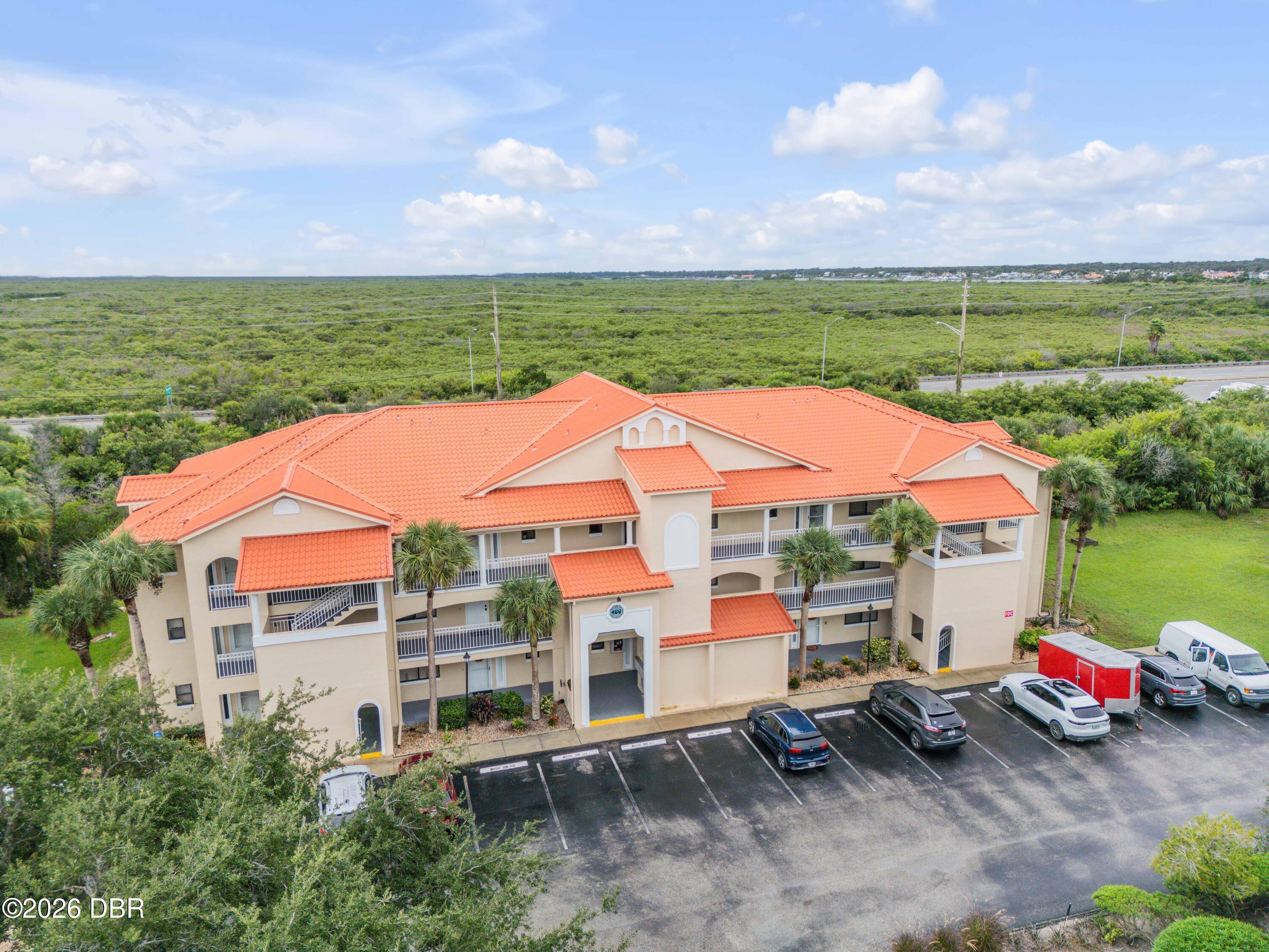 466 Bouchelle Drive Unit 303 — photo