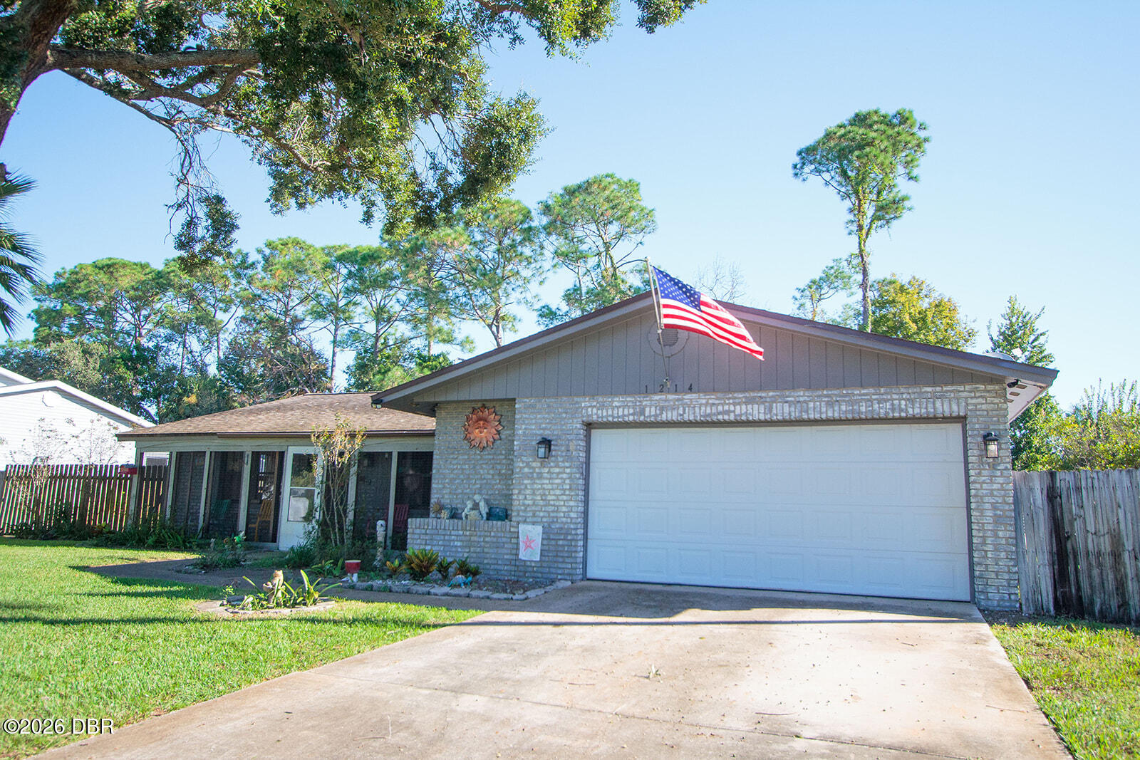 1214 S Tracy Drive — photo