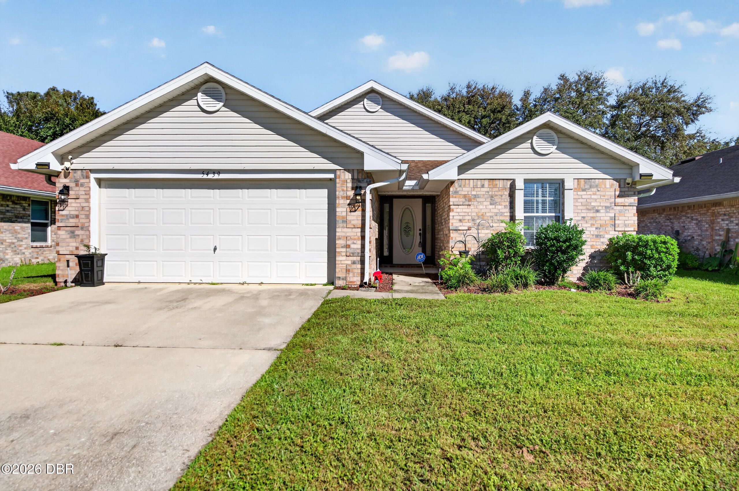 5439 Ward Lake Drive — photo