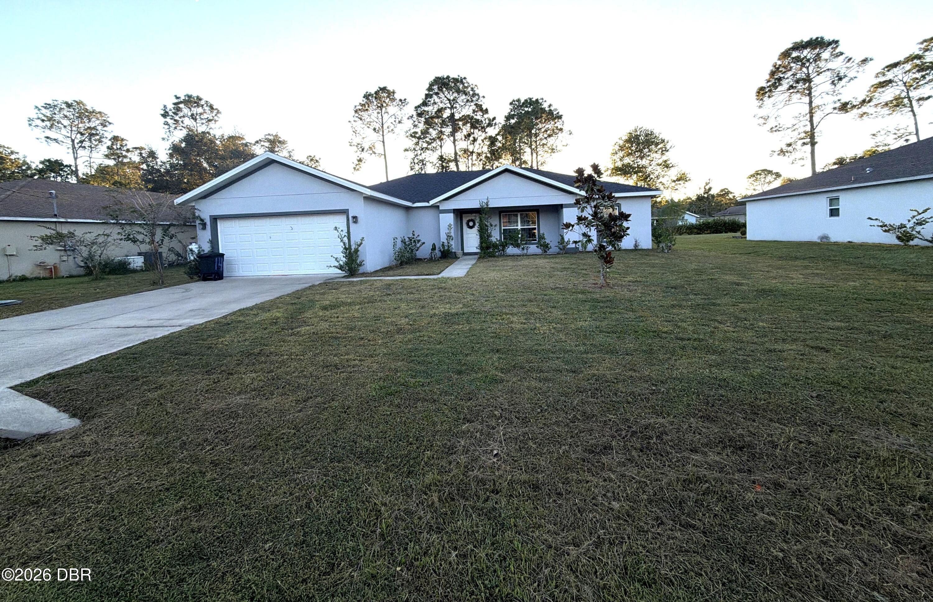 14 Zircon Court — photo