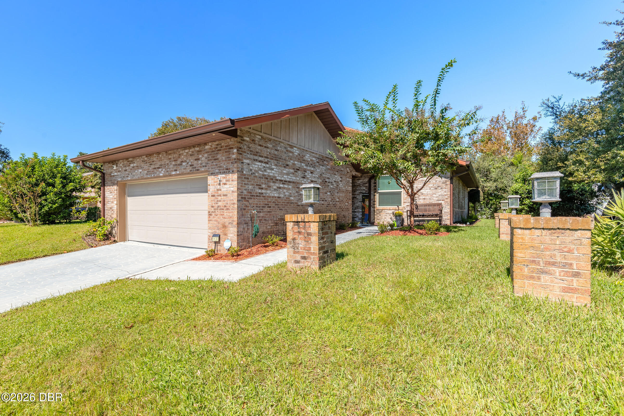 1137 Southampton Drive — photo