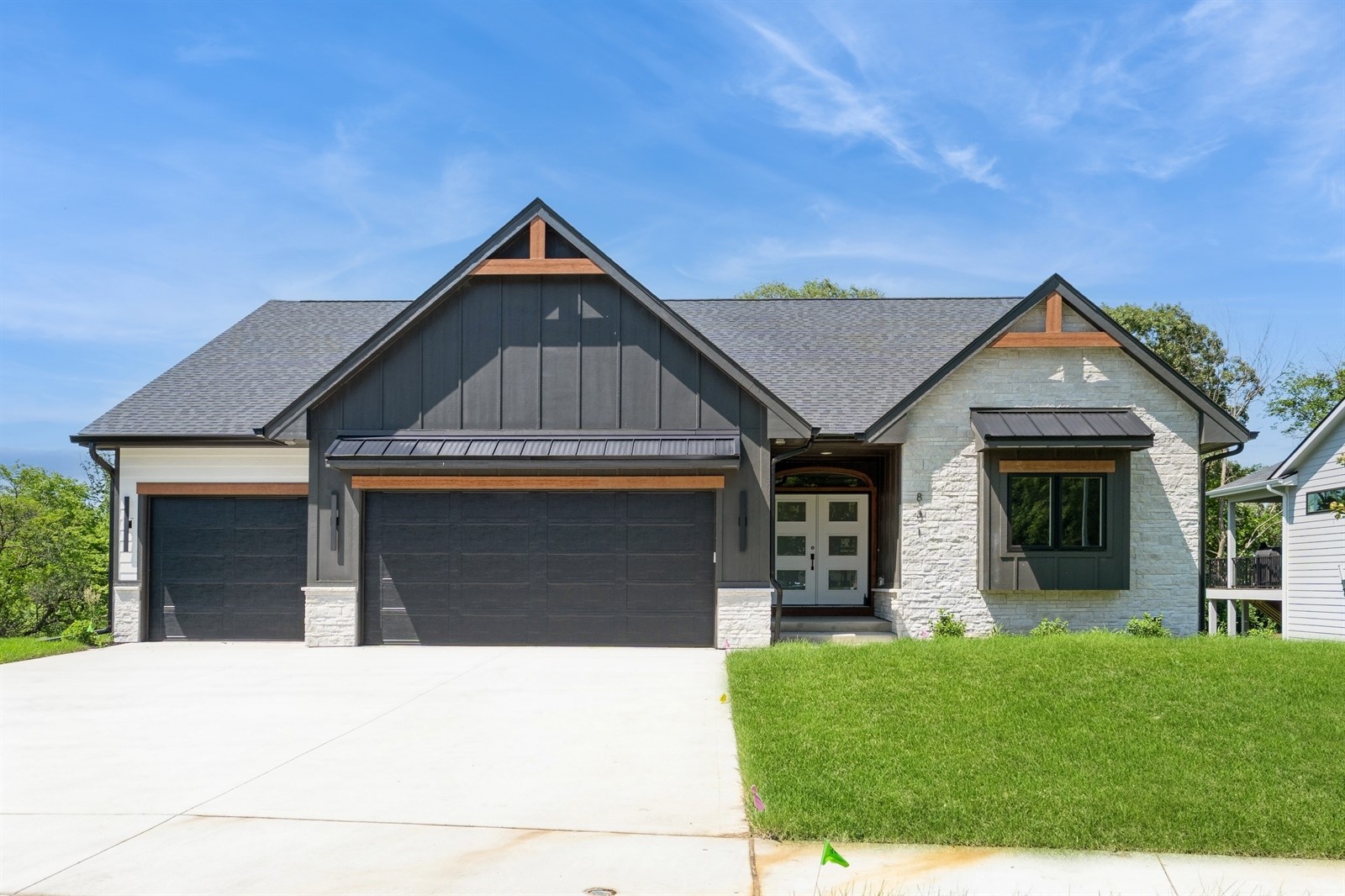 831 Richland Court — photo