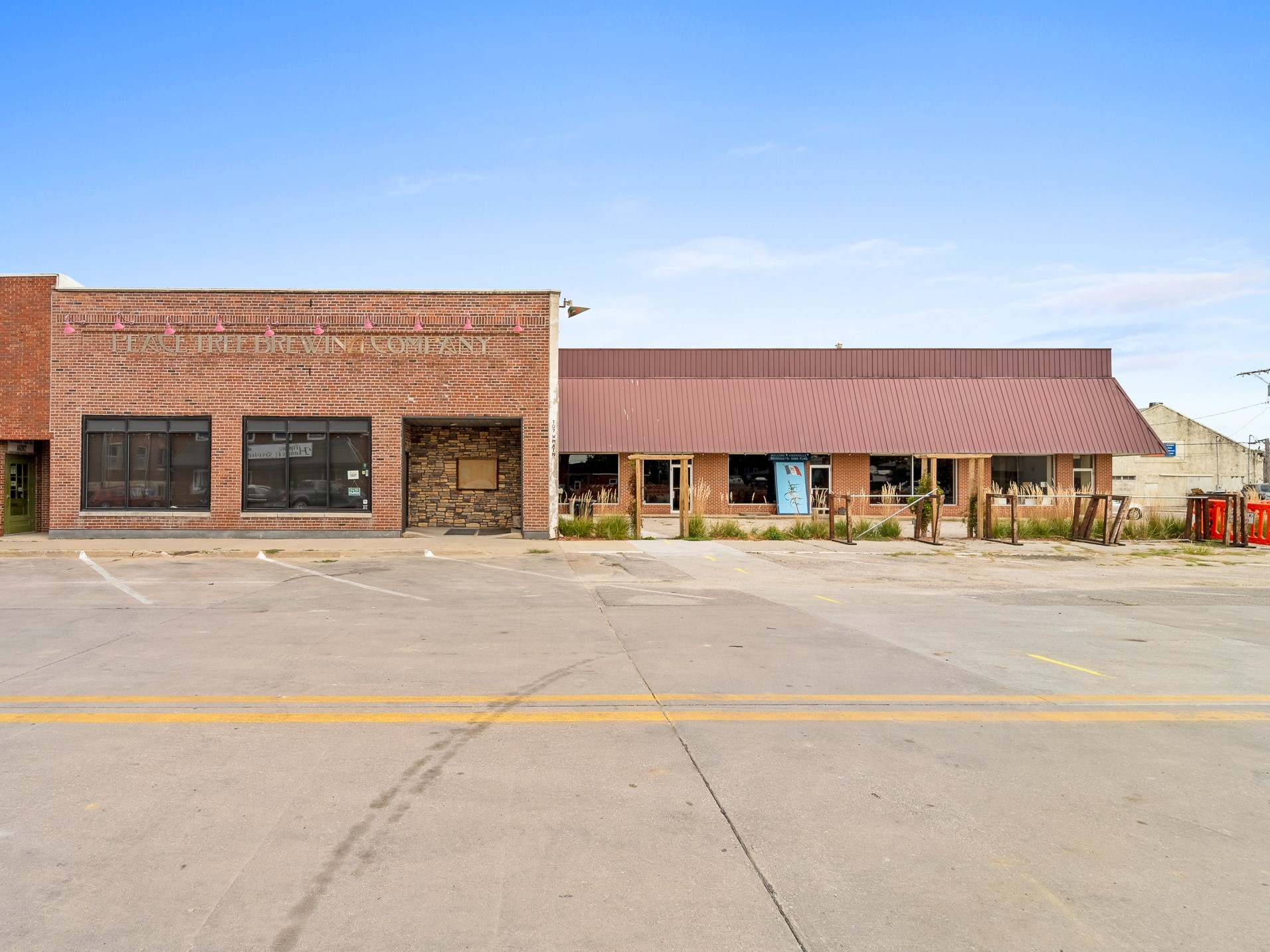 107 & 101 W Main Street — photo