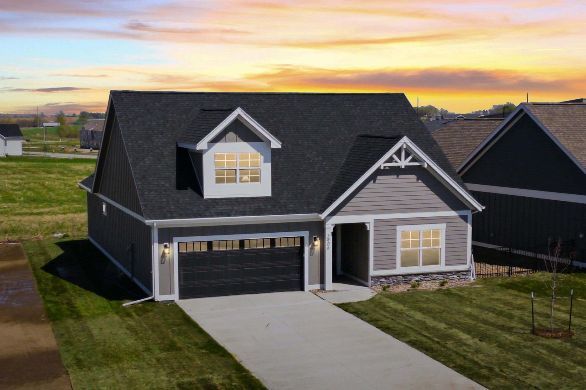 2906 Goldenrod Court — photo