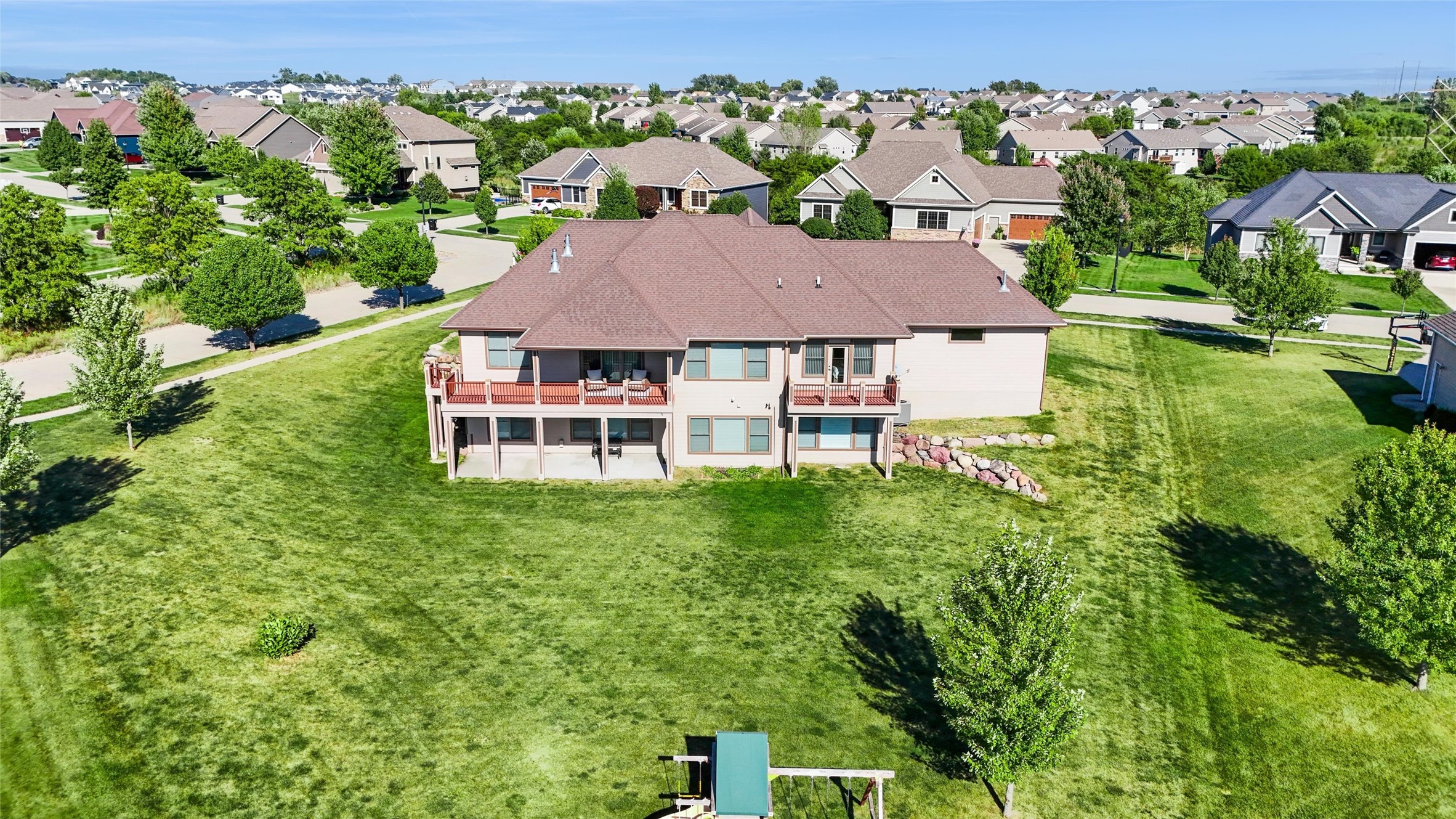 5006 NE Jan Rose Parkway — photo