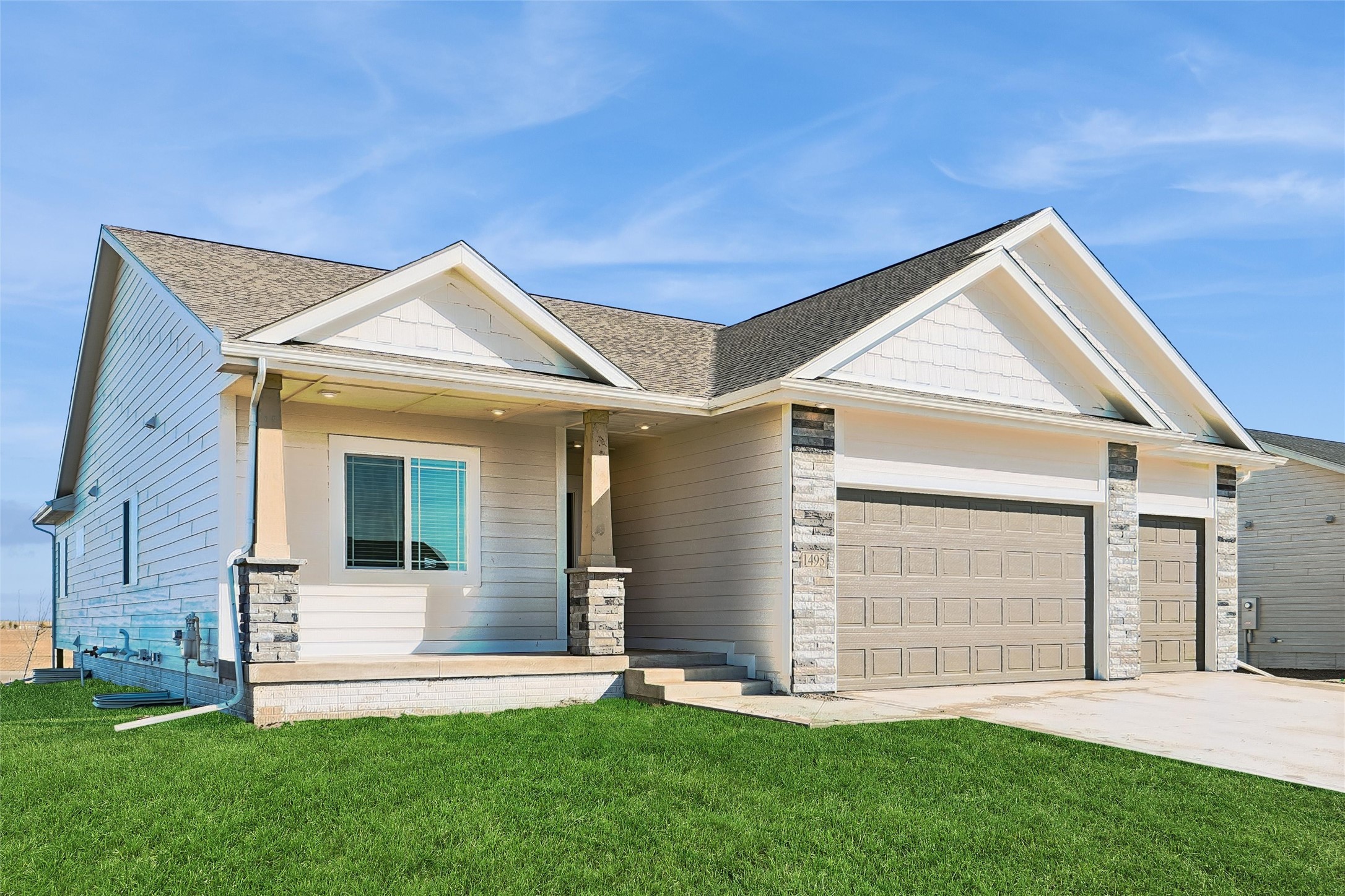 1495 NW Bull Run Court — photo