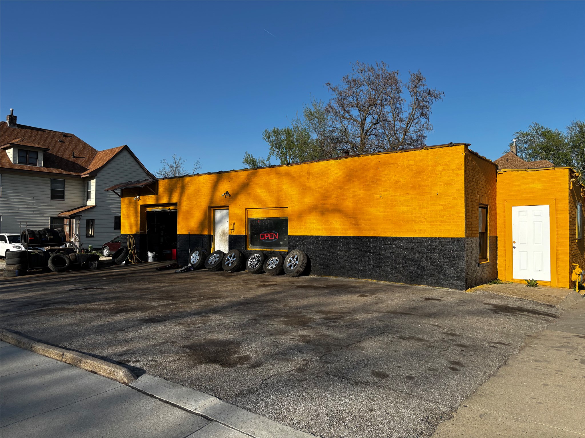 1501 6th Avenue — photo