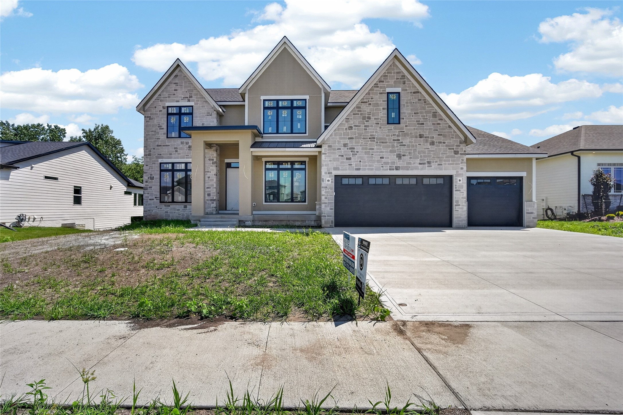 930 Harrington Way — photo