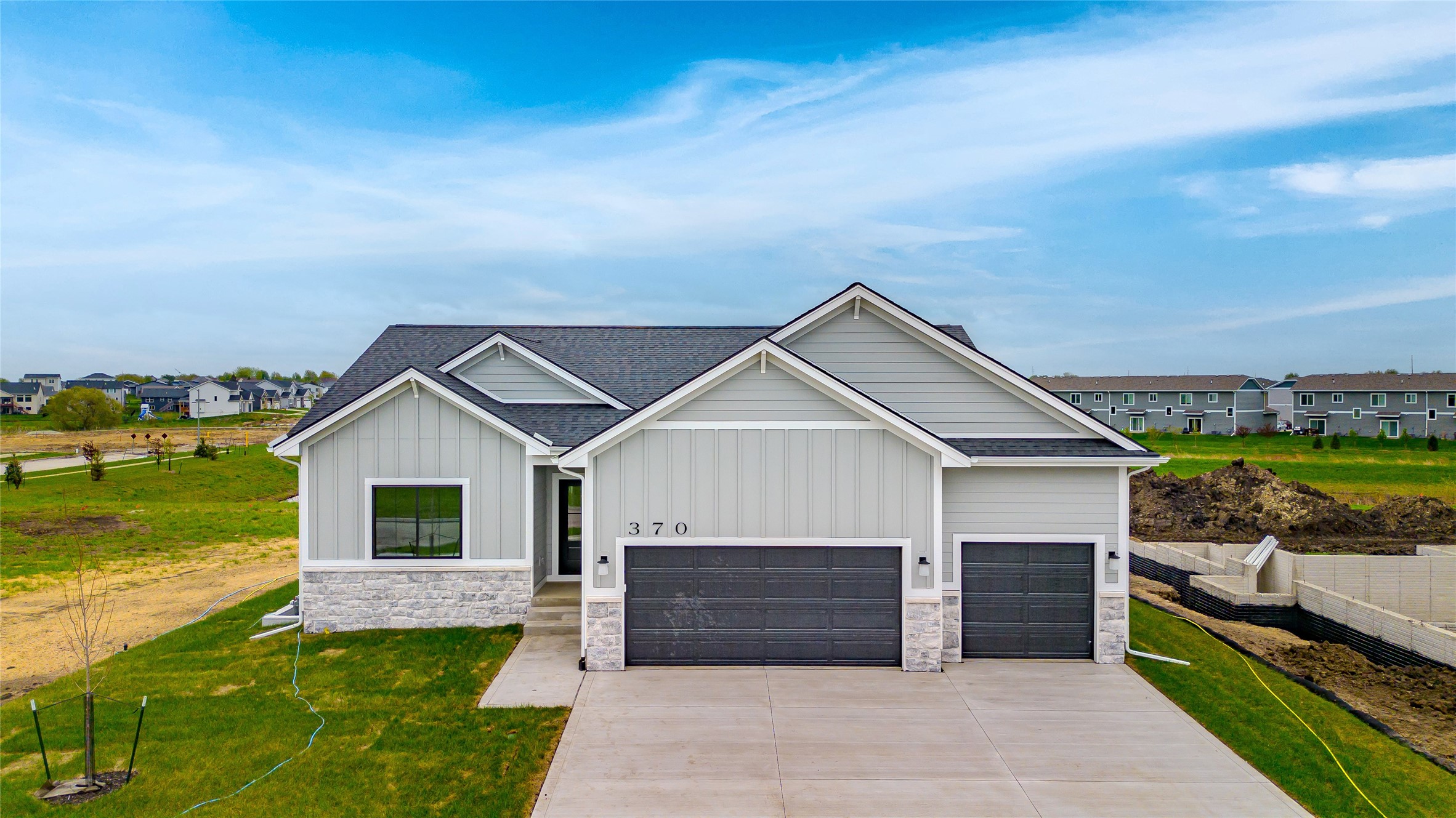 370 NW Ryder Drive — photo