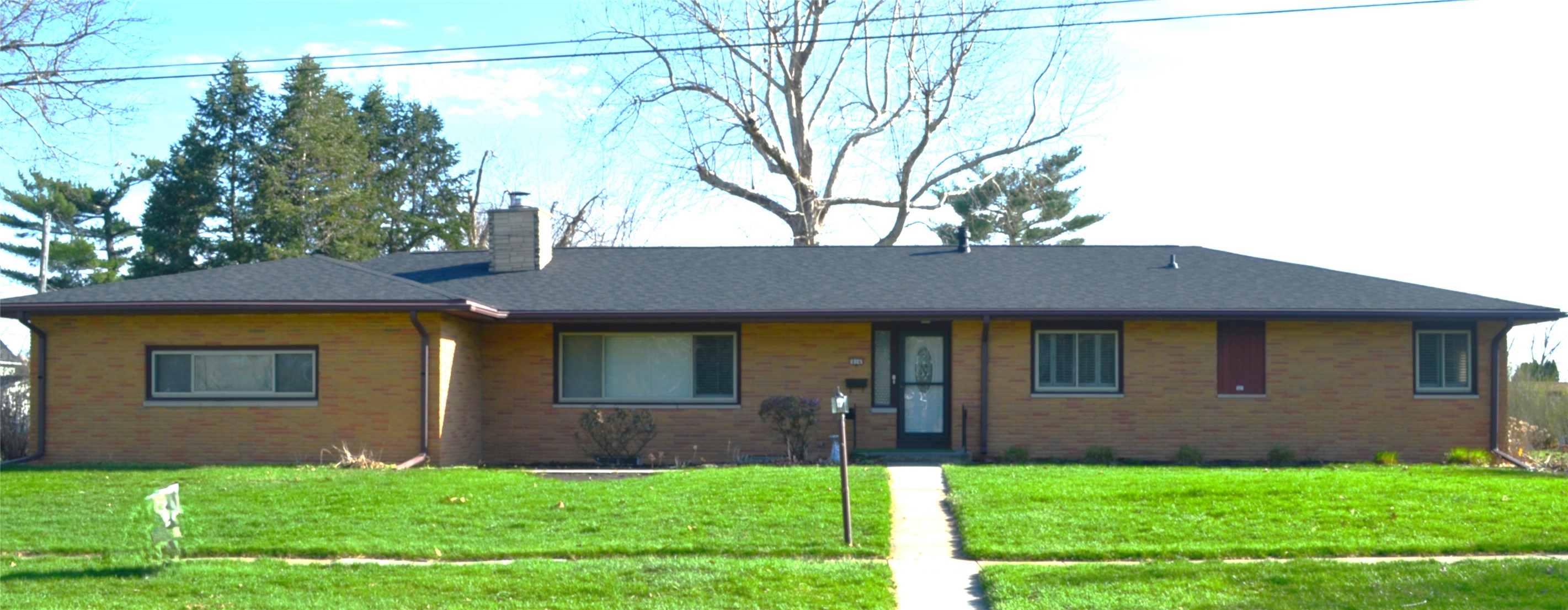 814 E First Street — photo