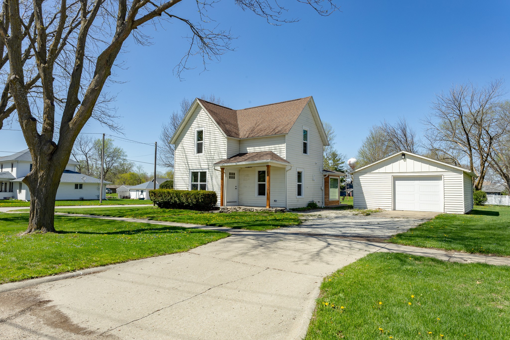 155 NW 2nd Street — photo
