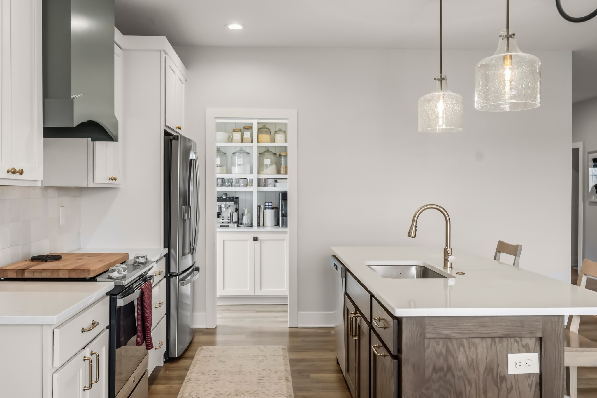 1509 Crestwood Drive — photo
