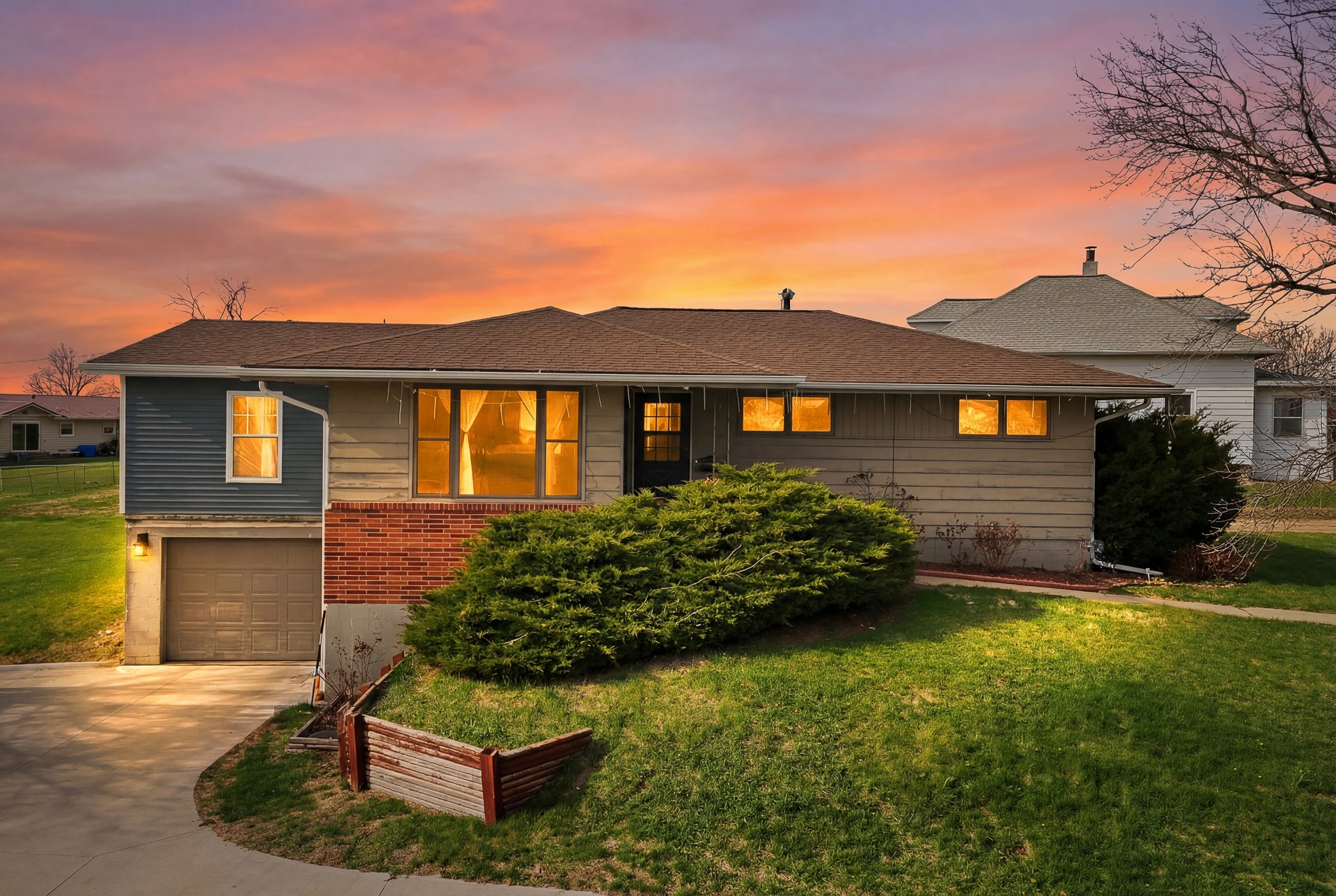 1311 Harding Street — photo