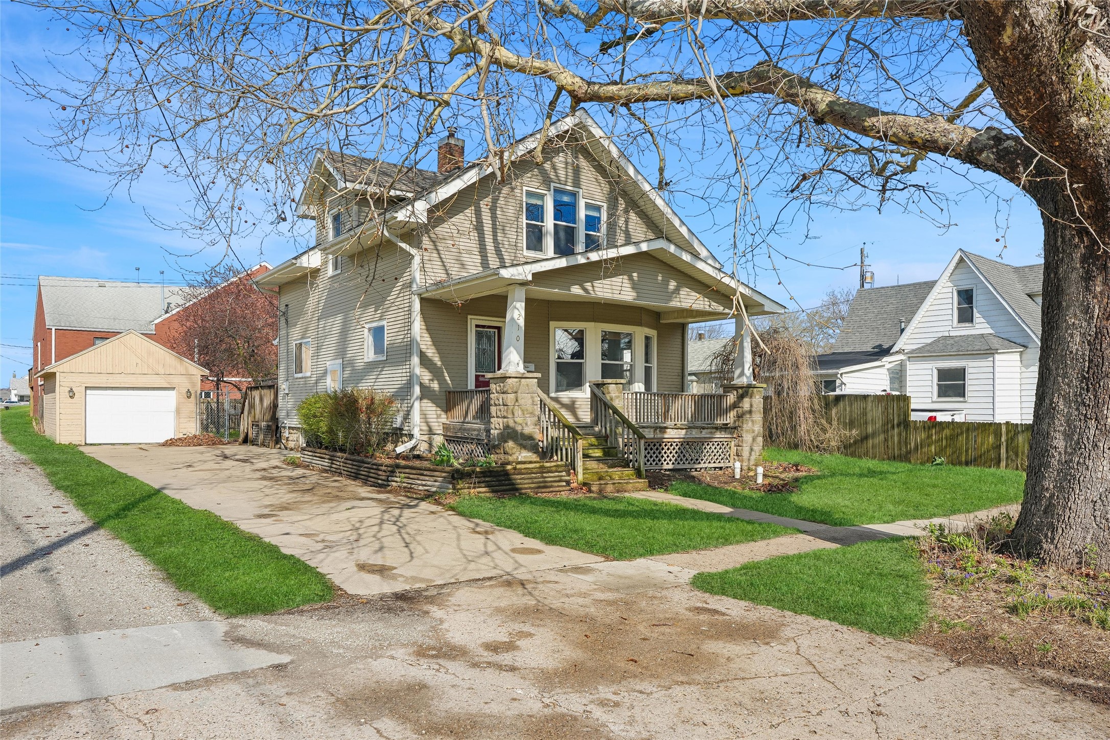 210 N 4th Street — photo