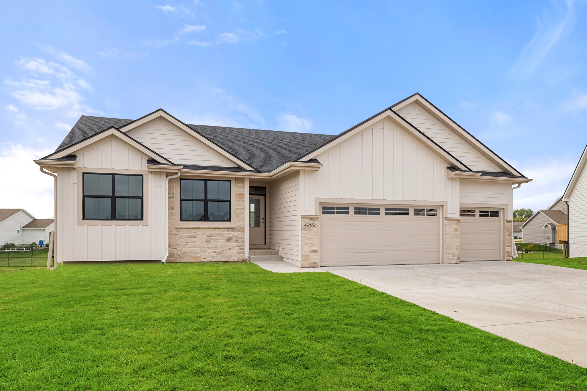 2505 NW Cedarwood Court — photo