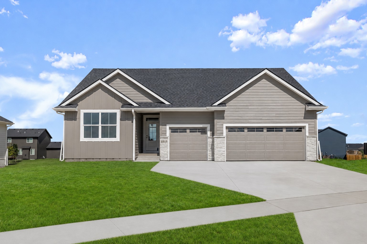 2513 NW Cedarwood Court — photo