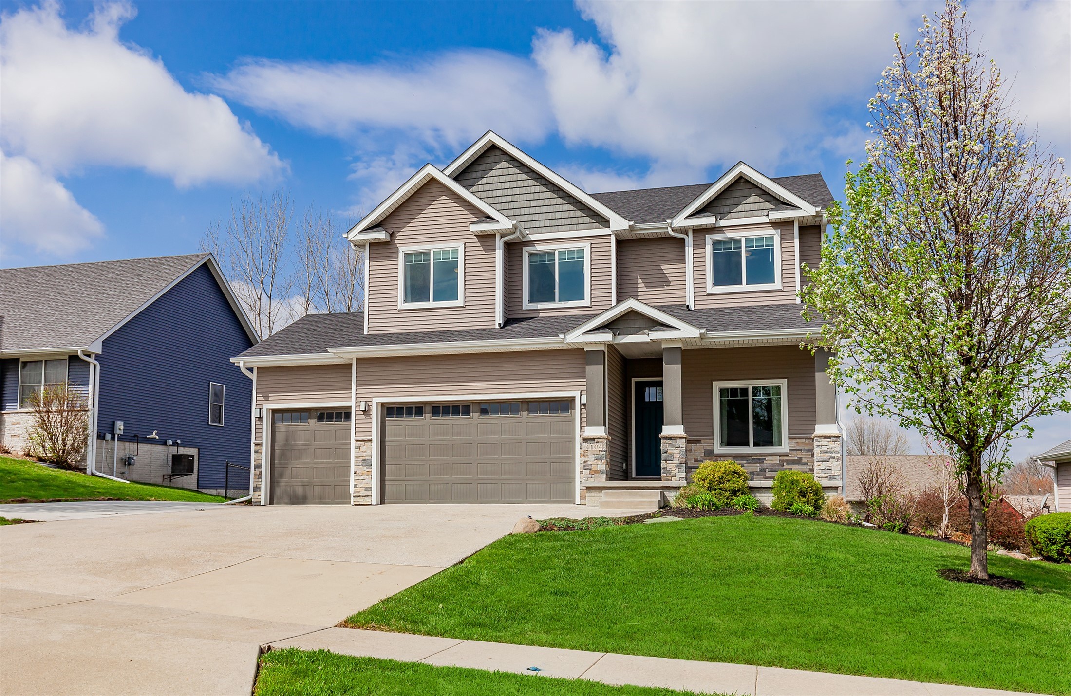 4104 Lakeland Court — photo