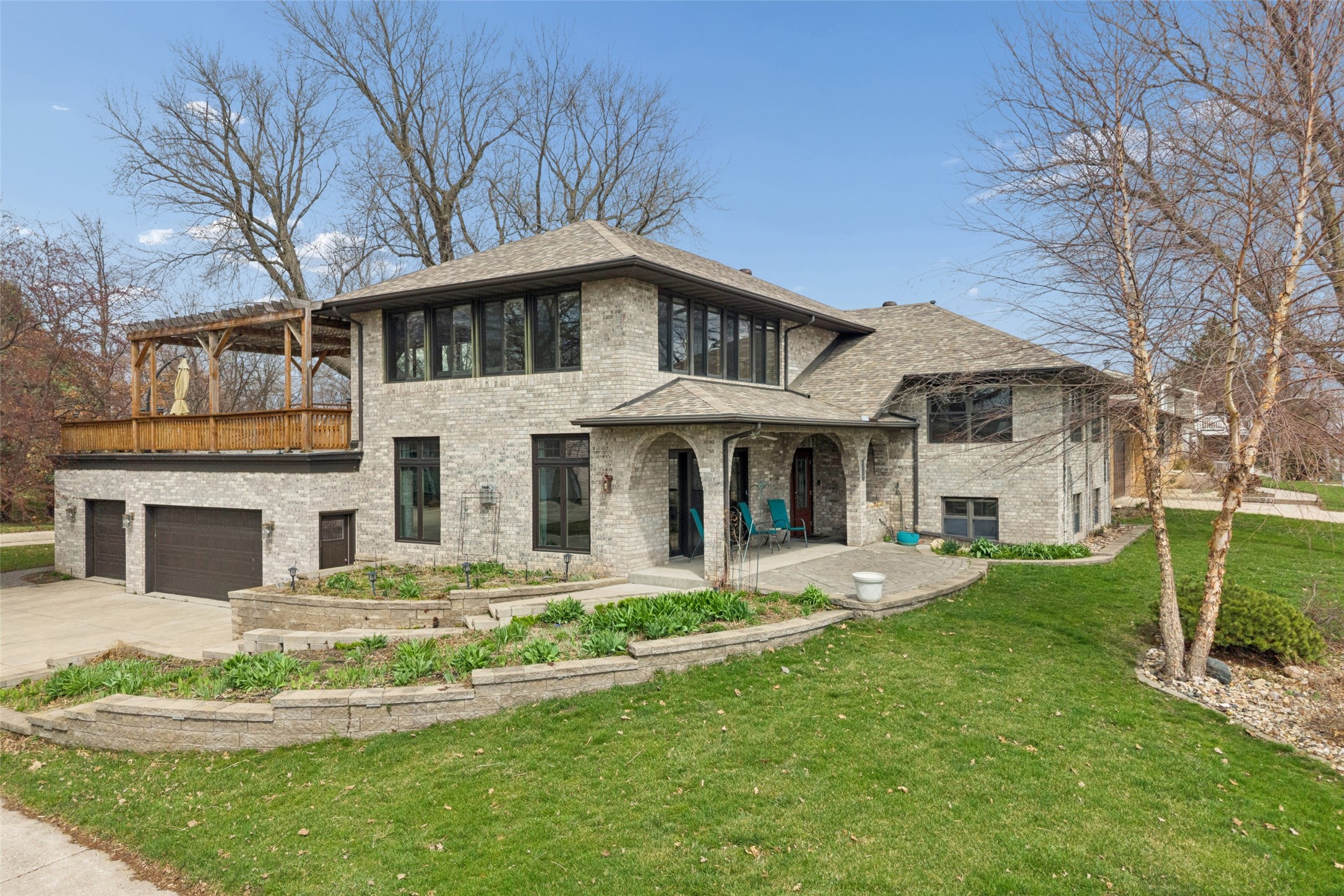 3514 N Shore Drive — photo