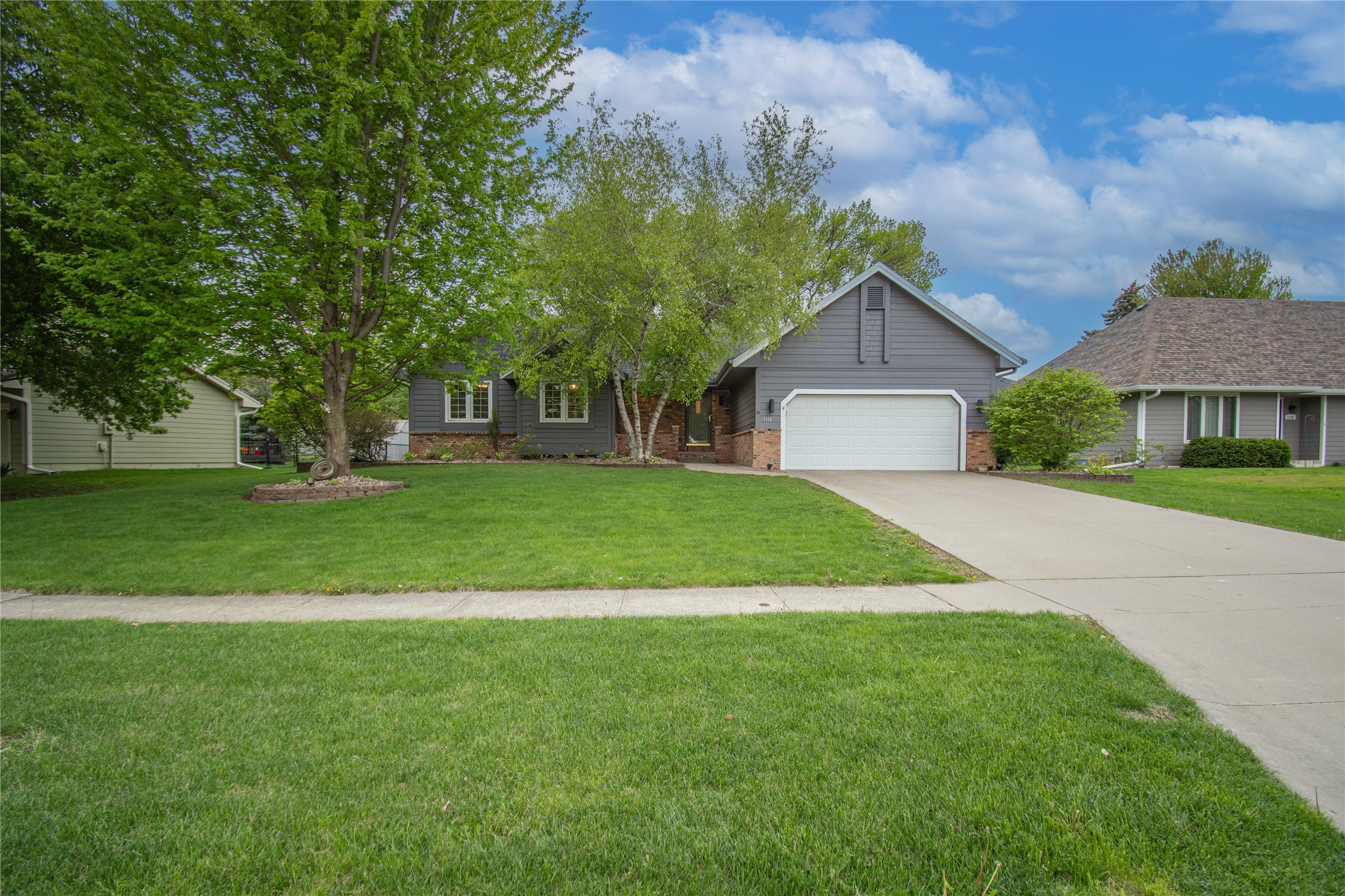 1114 NW Parkridge Drive — photo