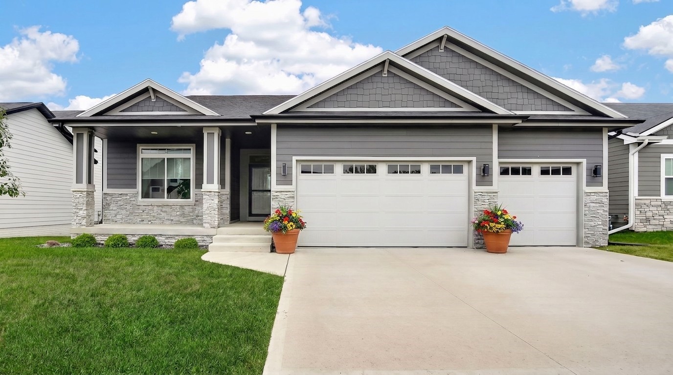 9815 Watermeadow Circle — photo