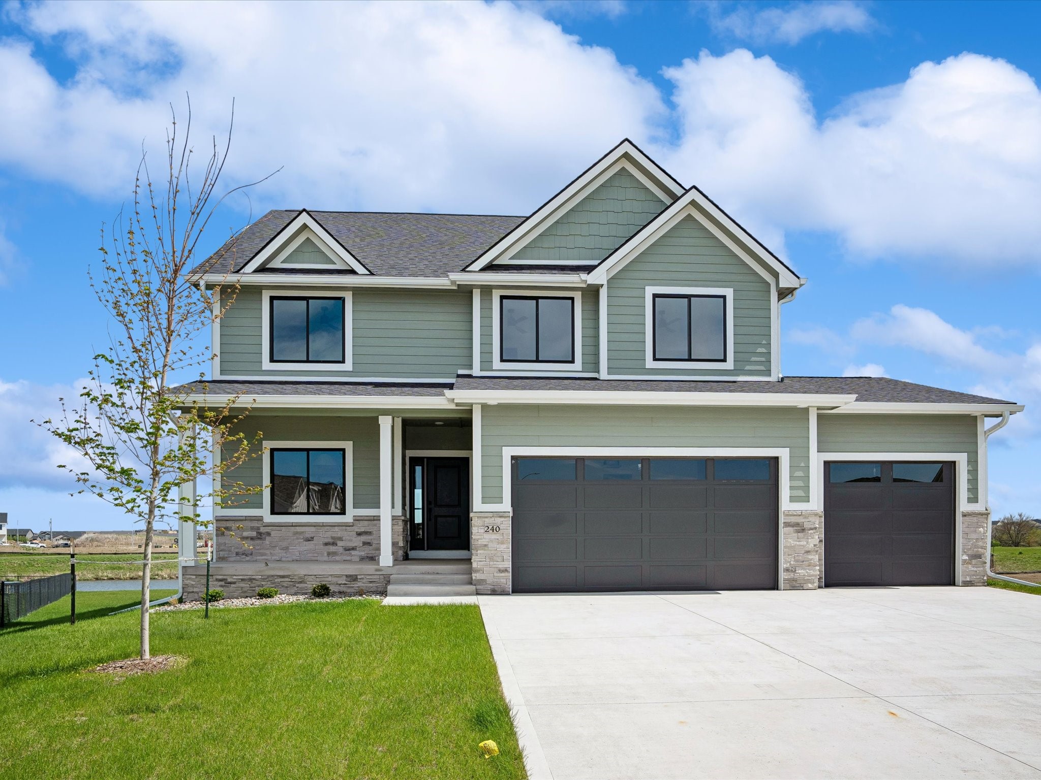 240 NW Copperleaf Court — photo